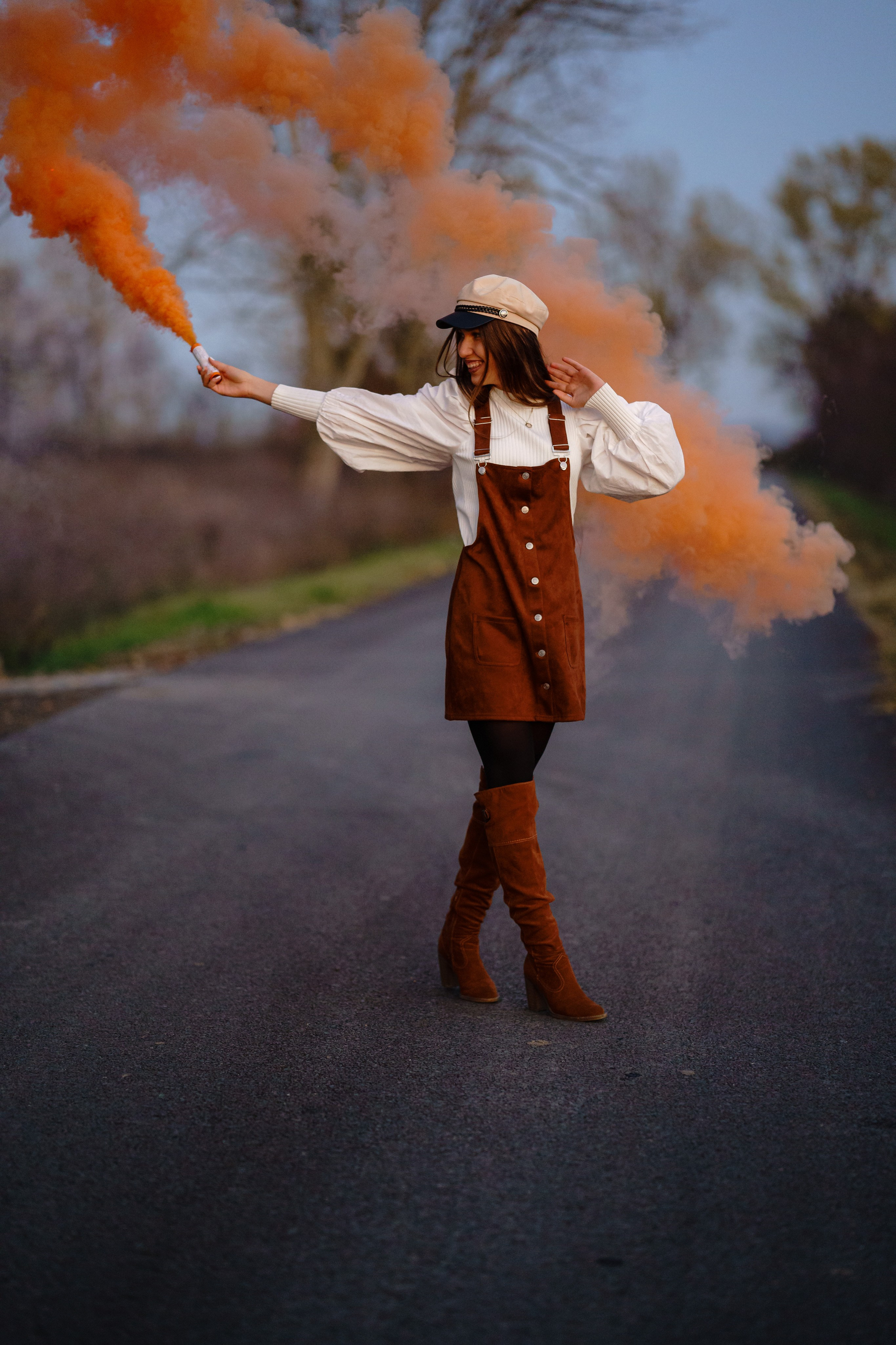 Fumigene… 40 lei/fumigena Opțional. Trendy Albums