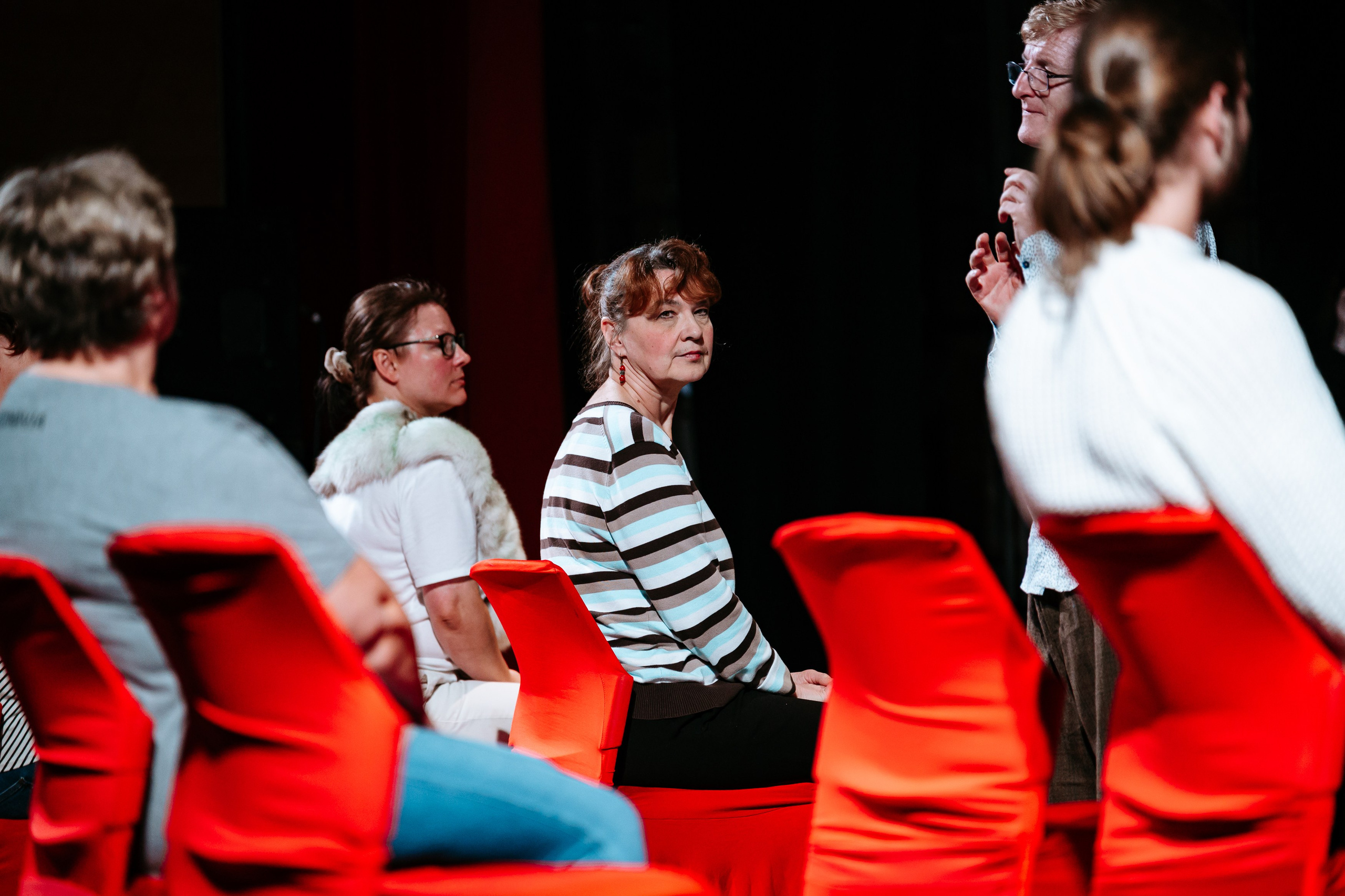 Garbo Teater „12 стульев“. Jelizaveta Gross - reportaaži- ja portreefotograaf Narvas