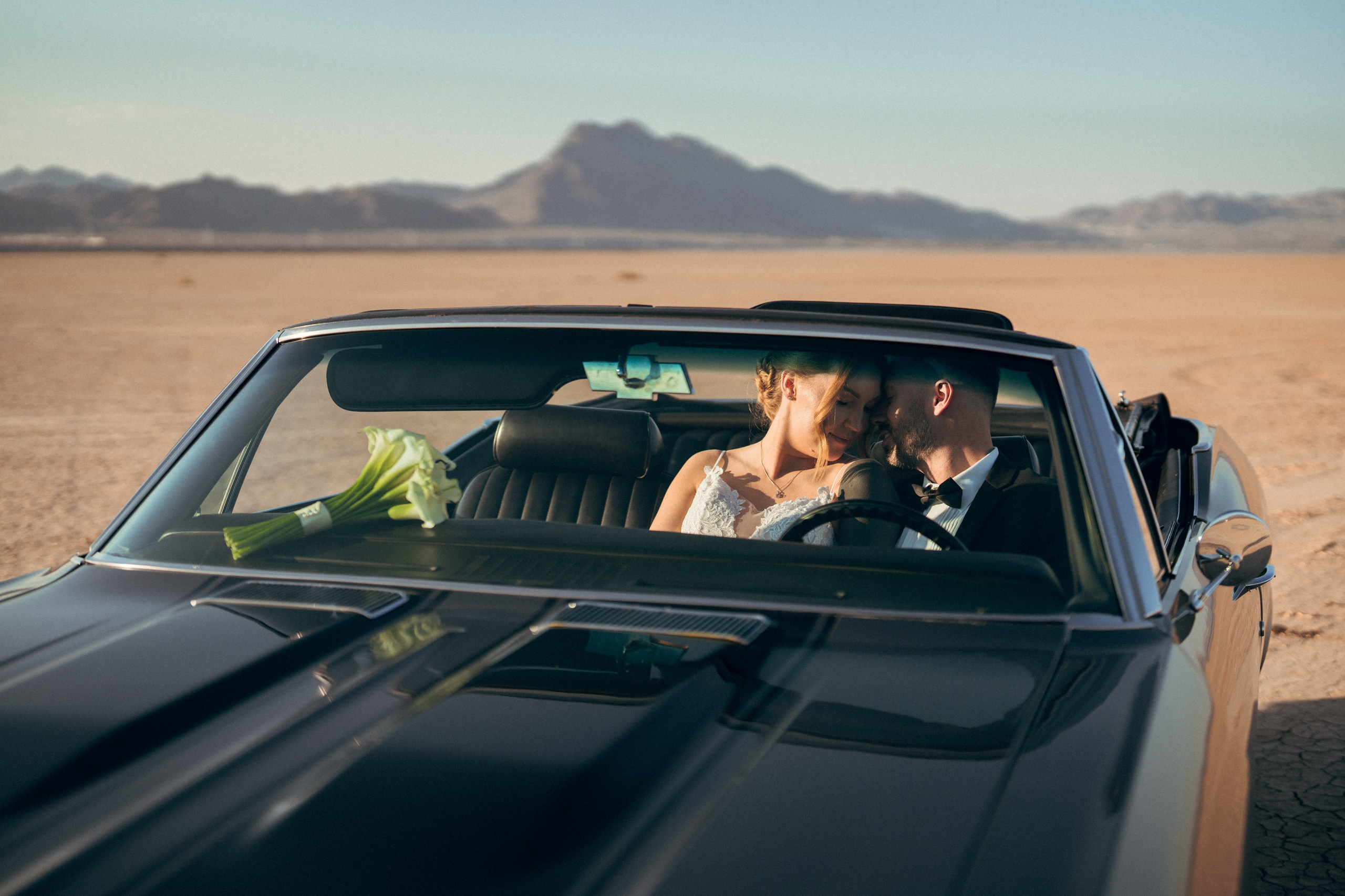 Dasha&Jeremy. Wedding & elopement photographer Viktoriya Kravtsov. Las Vegas