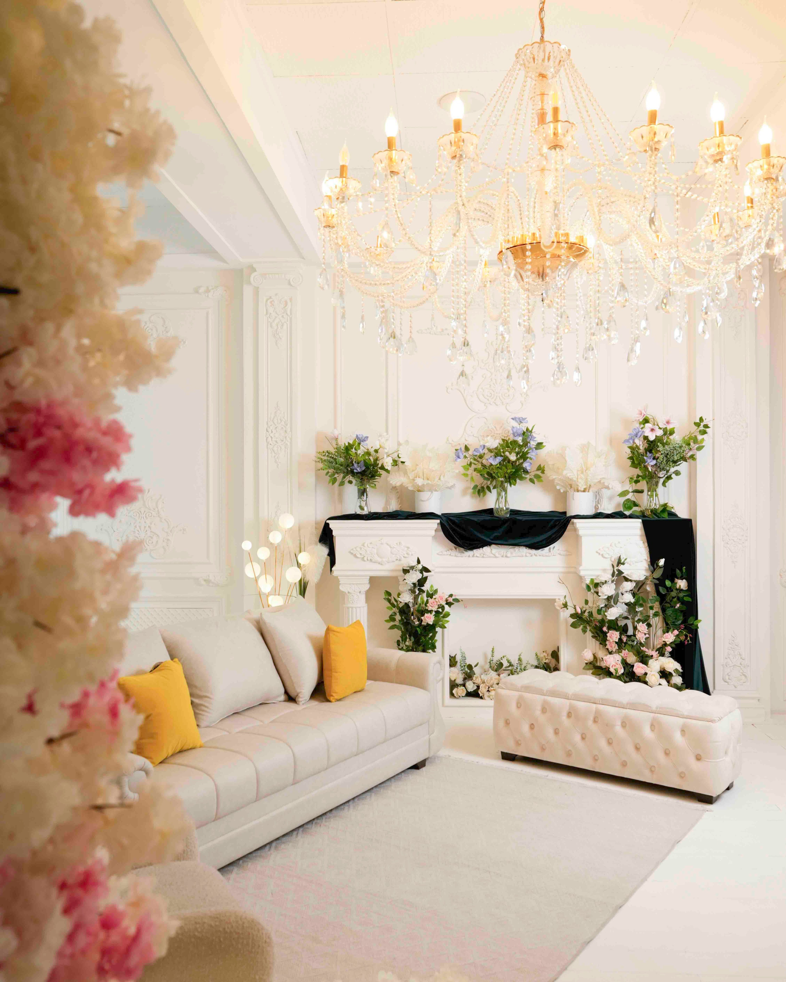 Зал «Light» — (ул.Мукими, 1А). 2astudio.uz