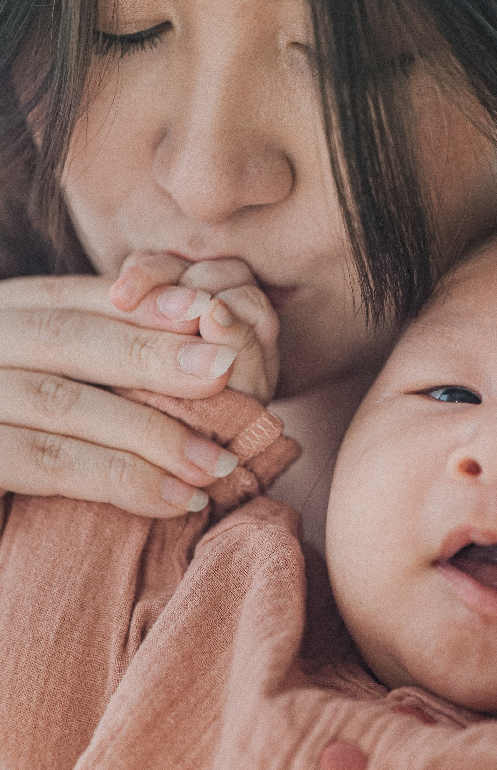 Best Time of Year for Outdoor Photography in Calgary. Iryna Pashynska | Calgary Family, Wedding & Maternity Photographer