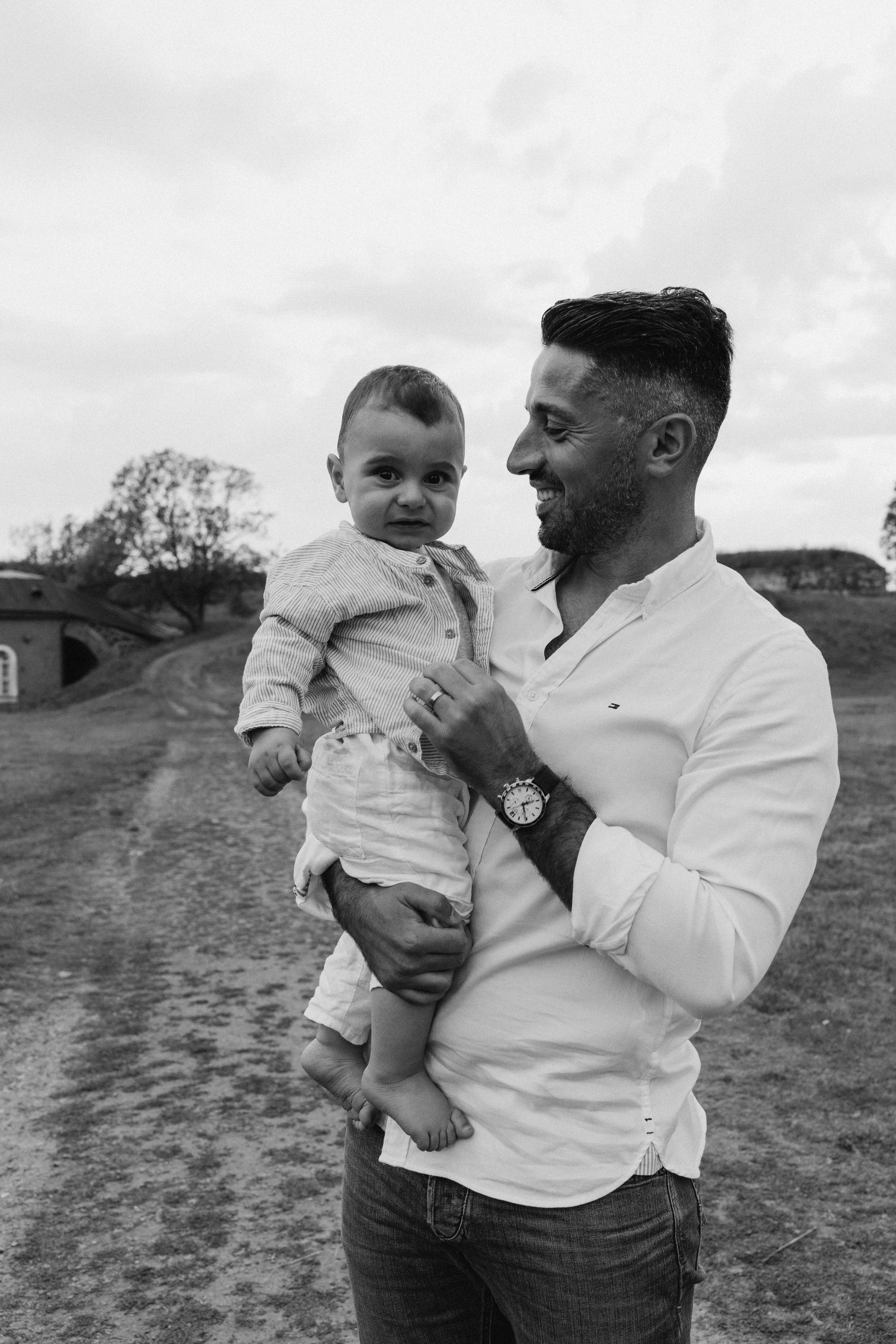 Summer. Wedding and potrait photographer in Helsinki Vickan O