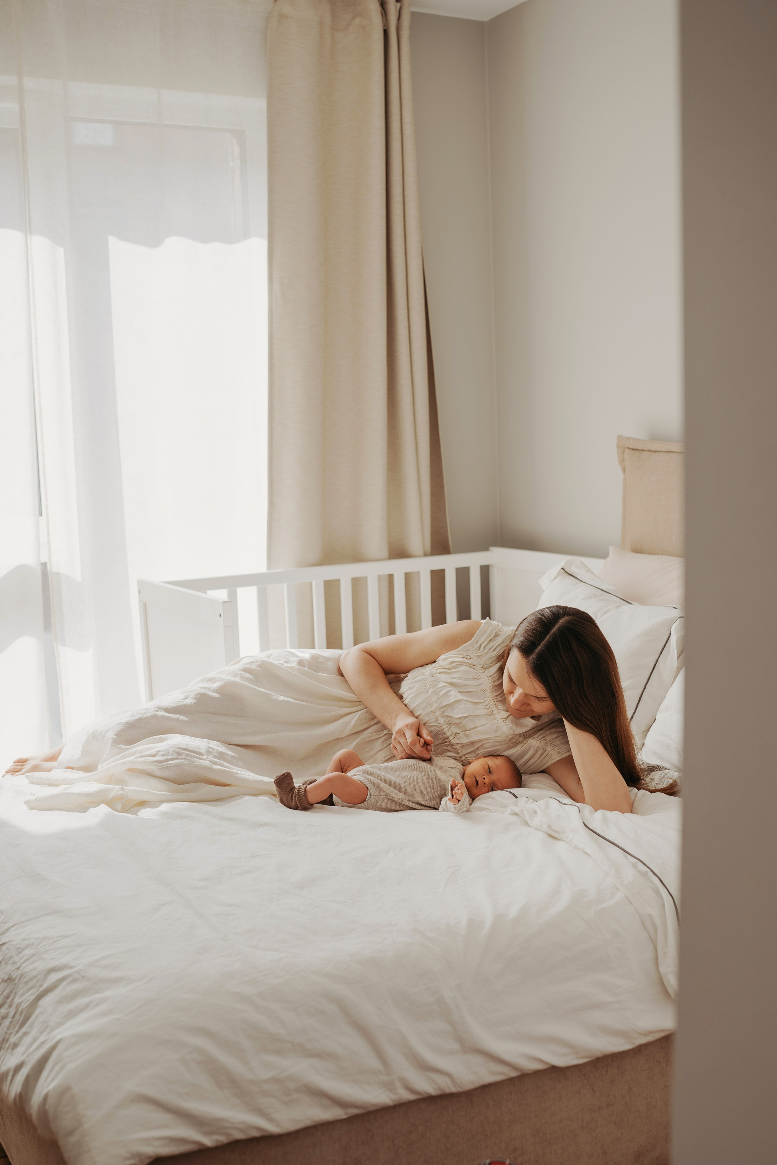 Лео и Соня (10 дней и 5 лет). Фотограф новорожденных и детей первого года Евгения Михалькевич