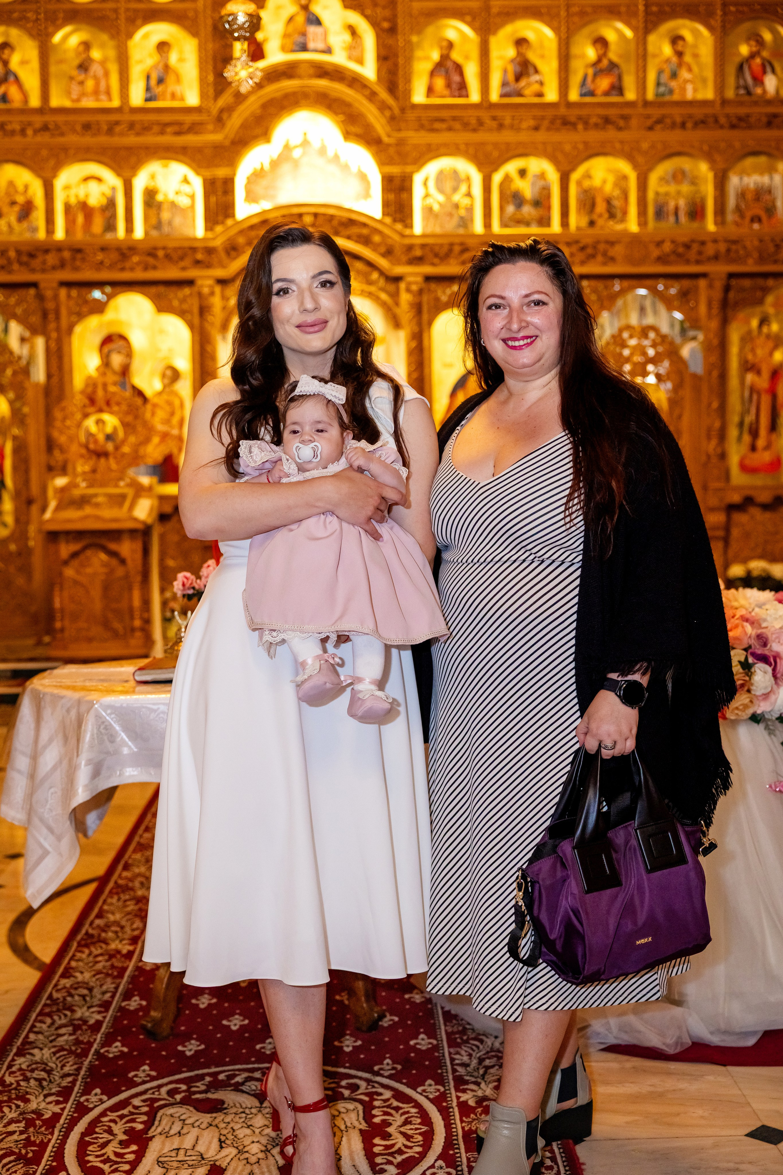 Iris Stefania. Moments By Gub