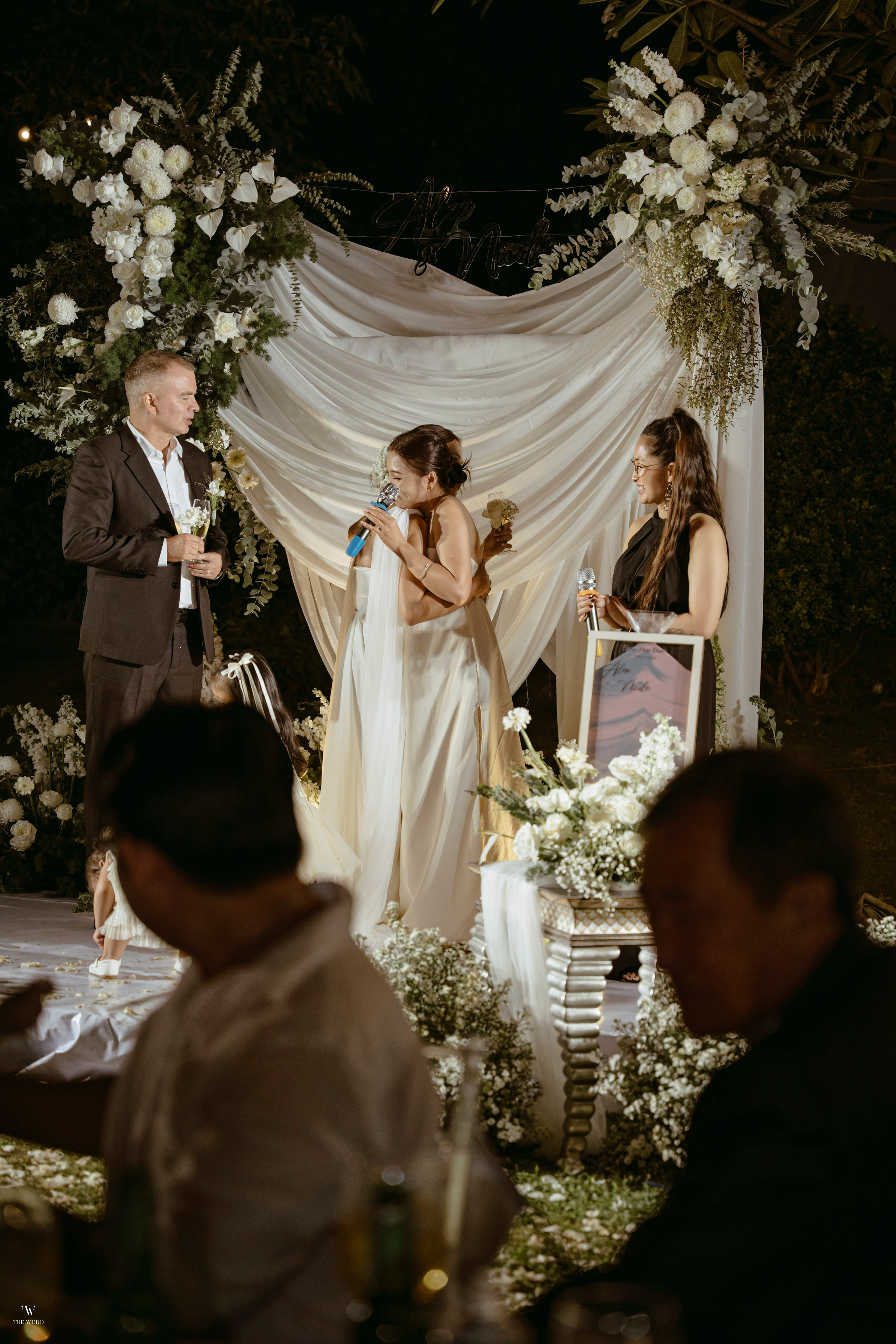 ALEX & NICOLE. WEDDING PHOTOGRAPHER IN VIETNAM