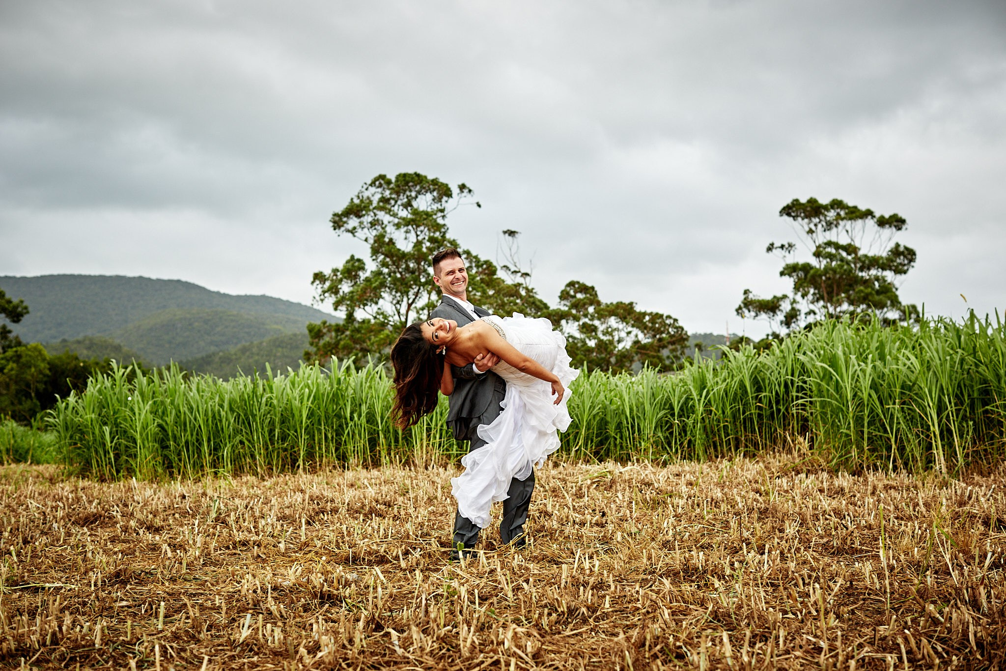 Trash The Dress Cynthia e Deocelso. Fotógrafo de casamentos em Florianópolis