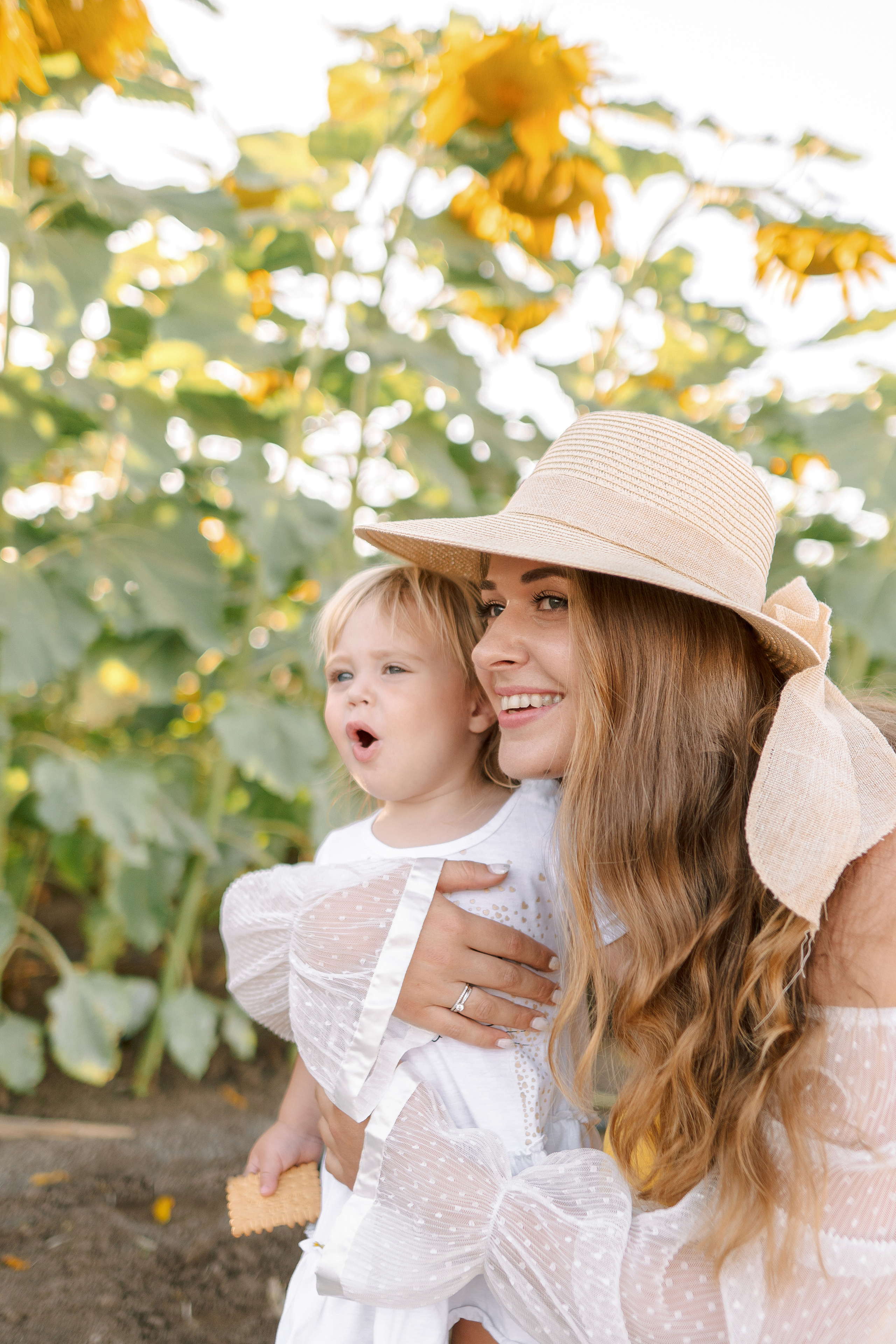 Семейная съемка в поле подсолнухов. Фотограф в Португалии Полина Готовая