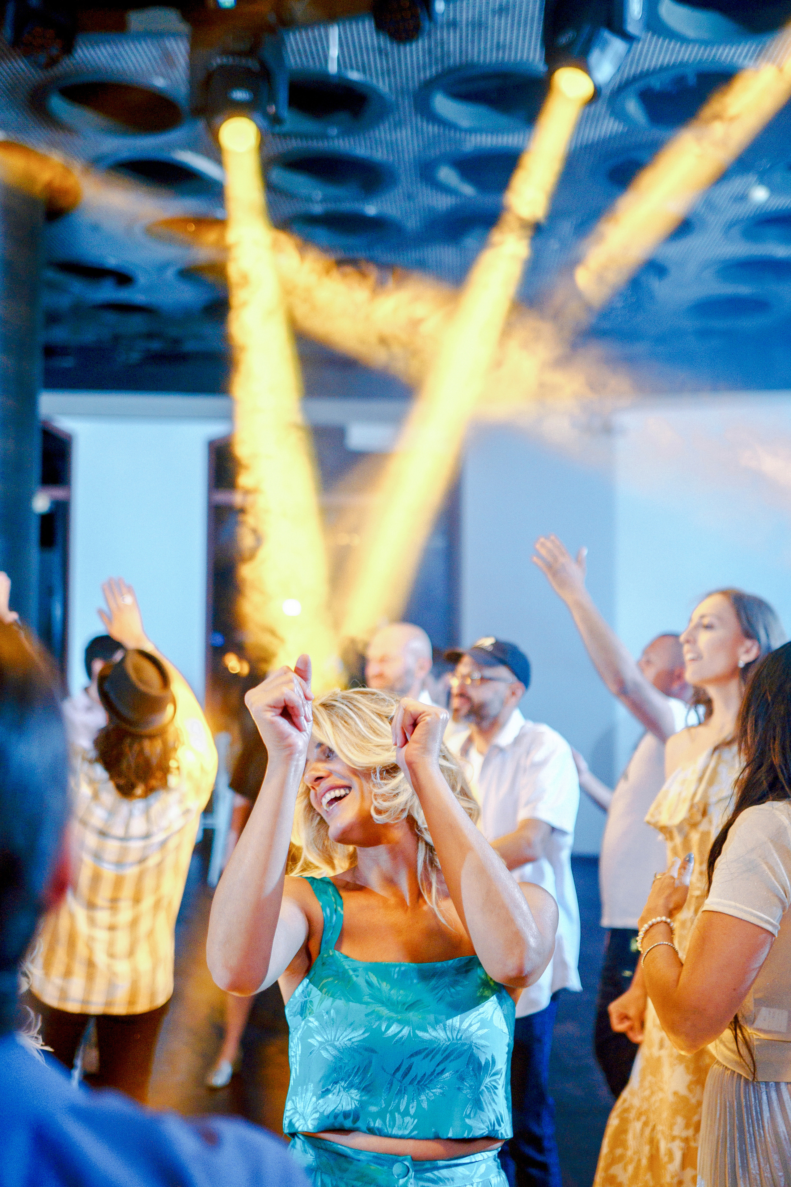 Wedding by the sea, Paz & Maria. Photographer in Portugal Polina Gotovaya