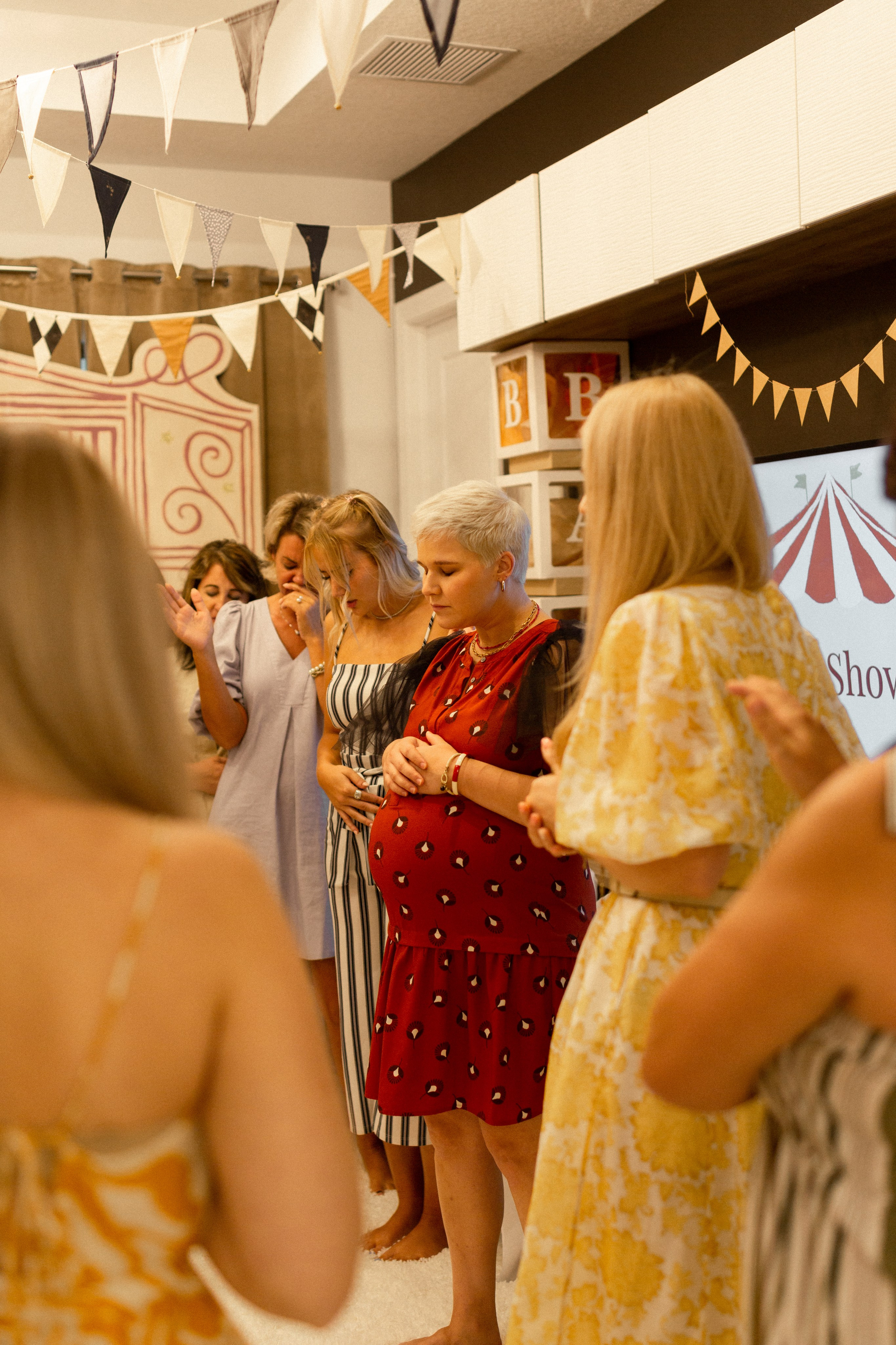 Asya Baby Shower. Photographer Vladmir Gladkov