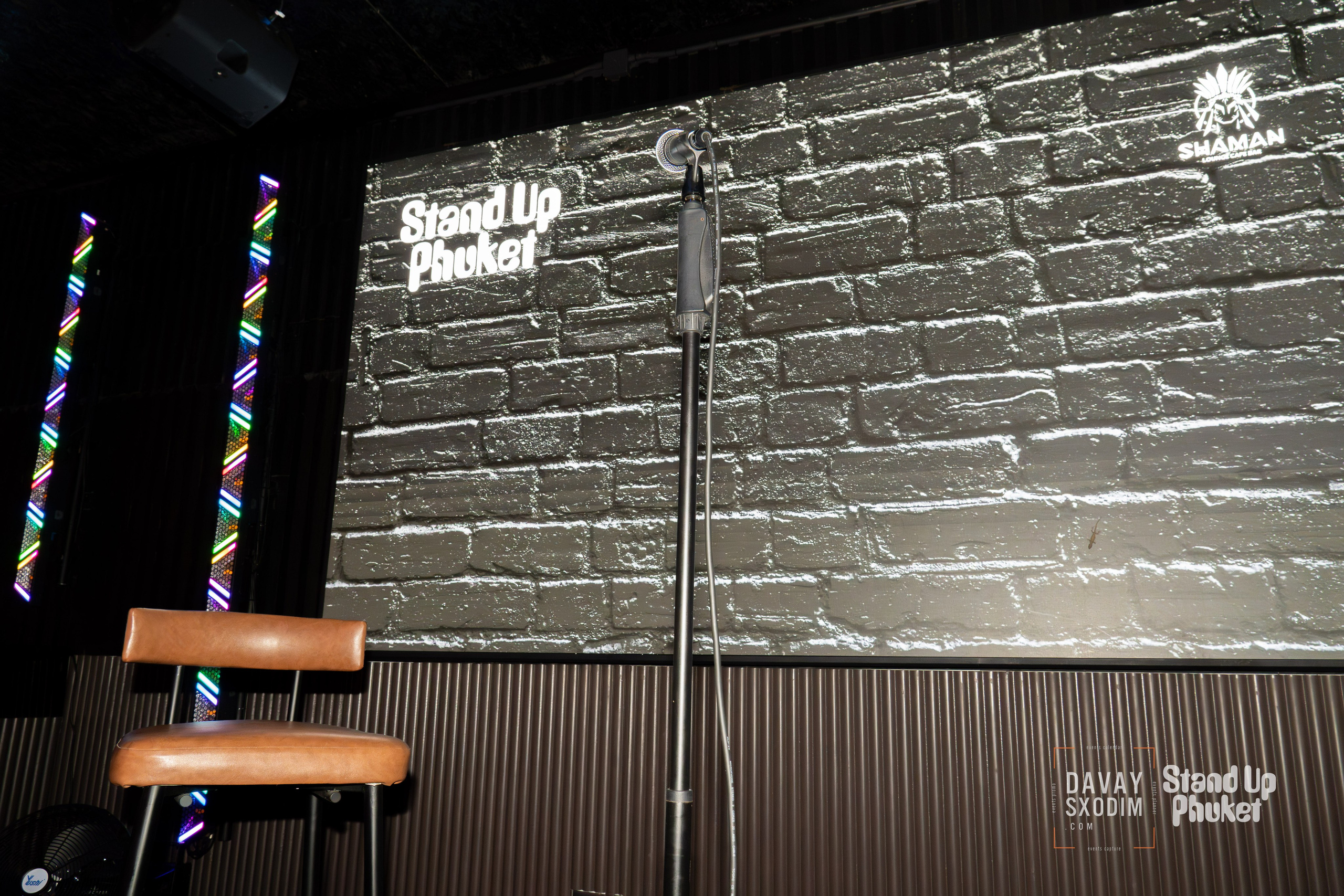 Standup Влада Лапина | Фоторепортаж | Афиша | DAVAYSXODIM.com PHUKET. АФИША|ФОТОРЕПОРТАЖИ|ИВЕНТЫ|ПХУКЕТ