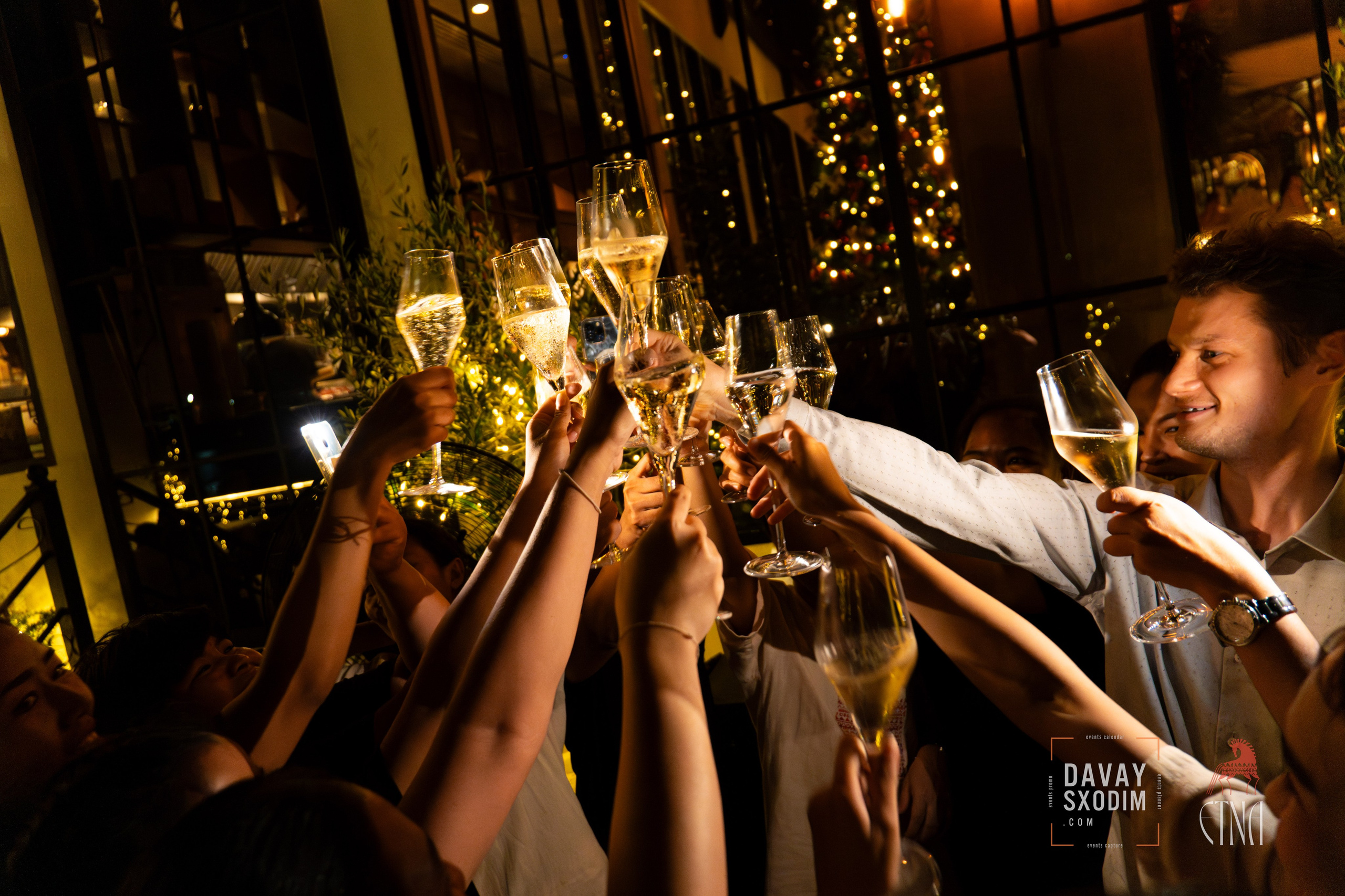 Новогодняя вечеринка | Фоторепортаж | Афиша | DAVAYSXODIM.com PHUKET. АФИША|ФОТОРЕПОРТАЖИ|ИВЕНТЫ|ПХУКЕТ