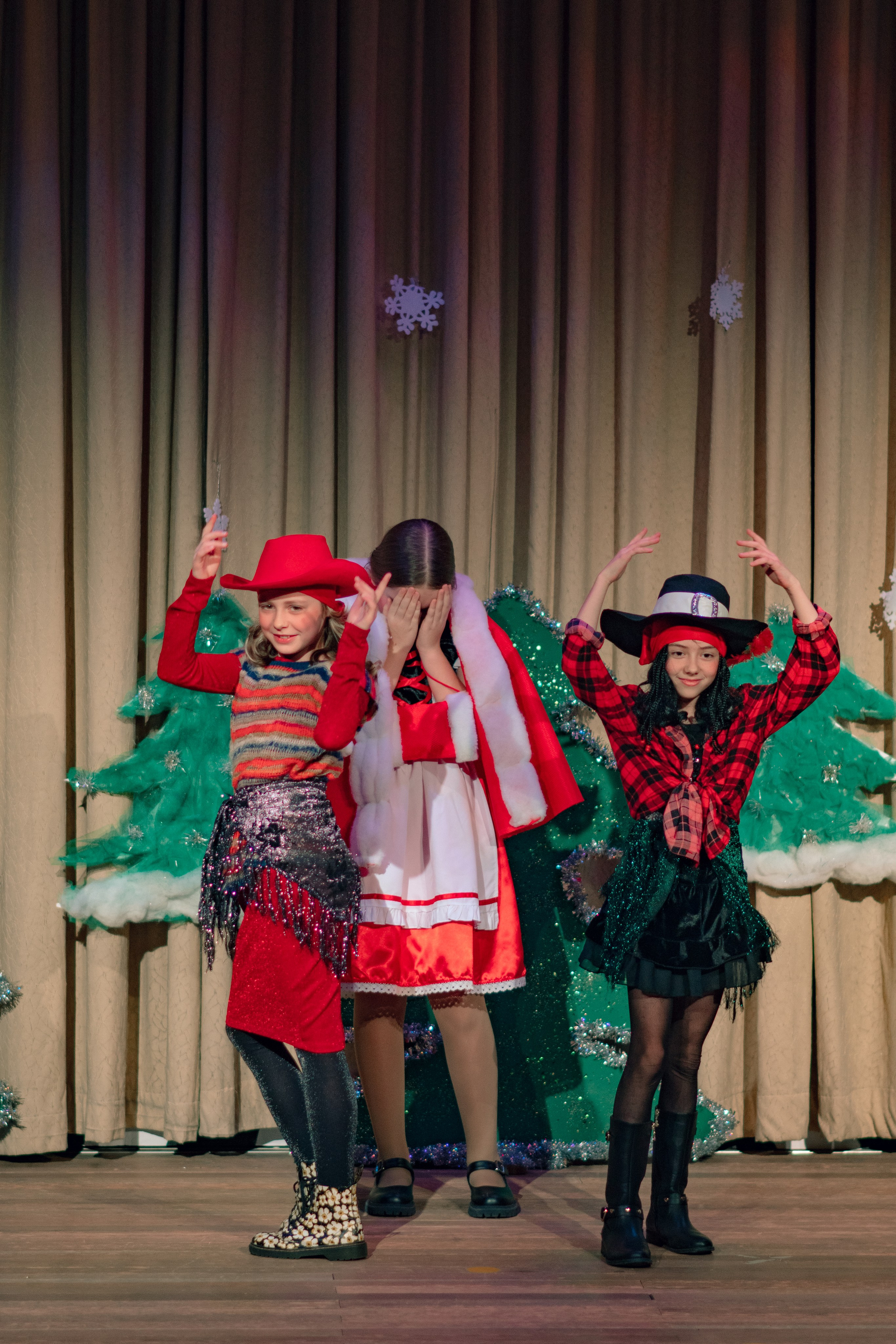 Театральная студия. Семейный и детский фотограф