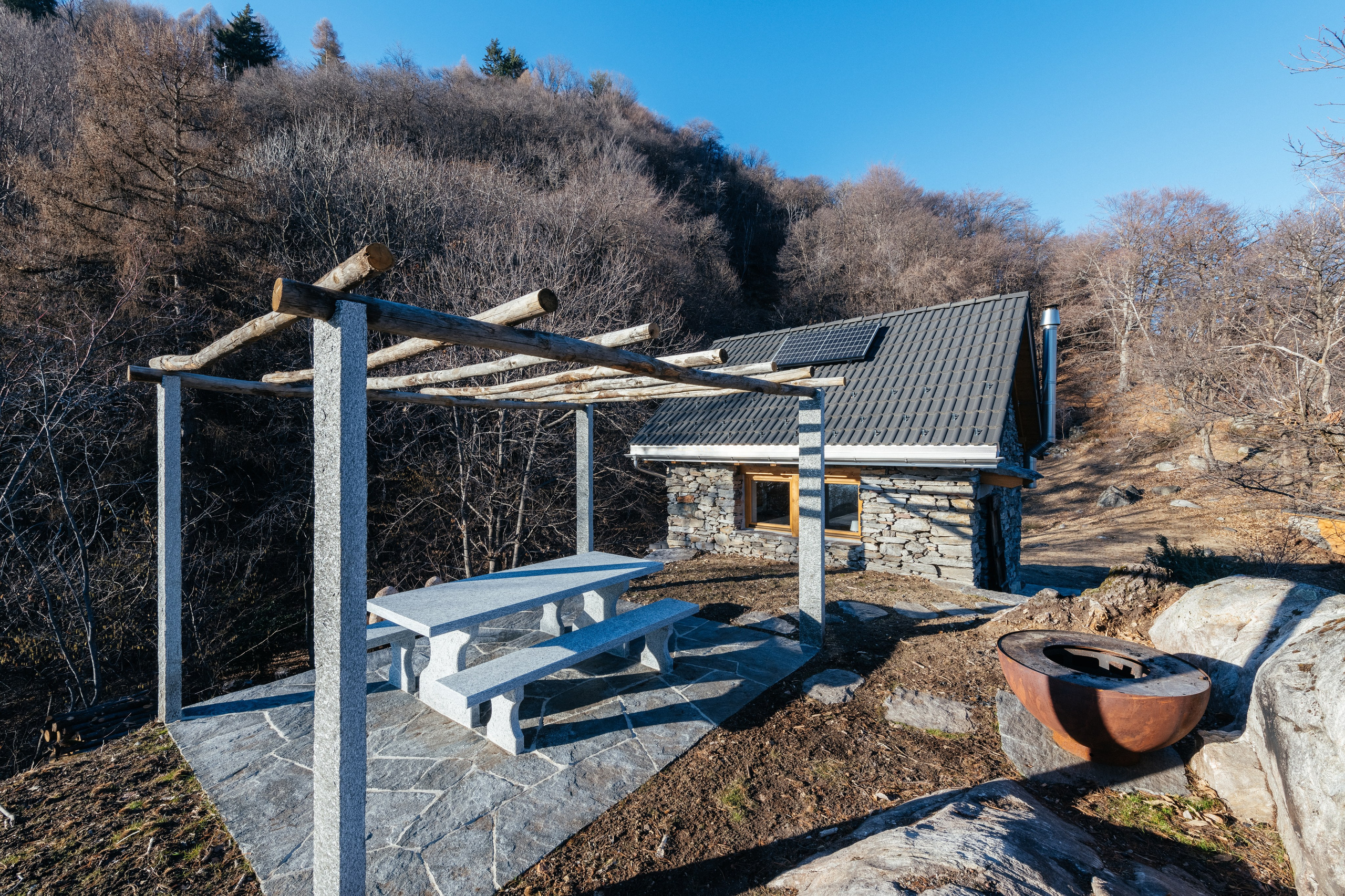 Rustico, VAL RESA, TICINO. Hallo! Ich bin Elena und arbeite als Immobilienfotografin