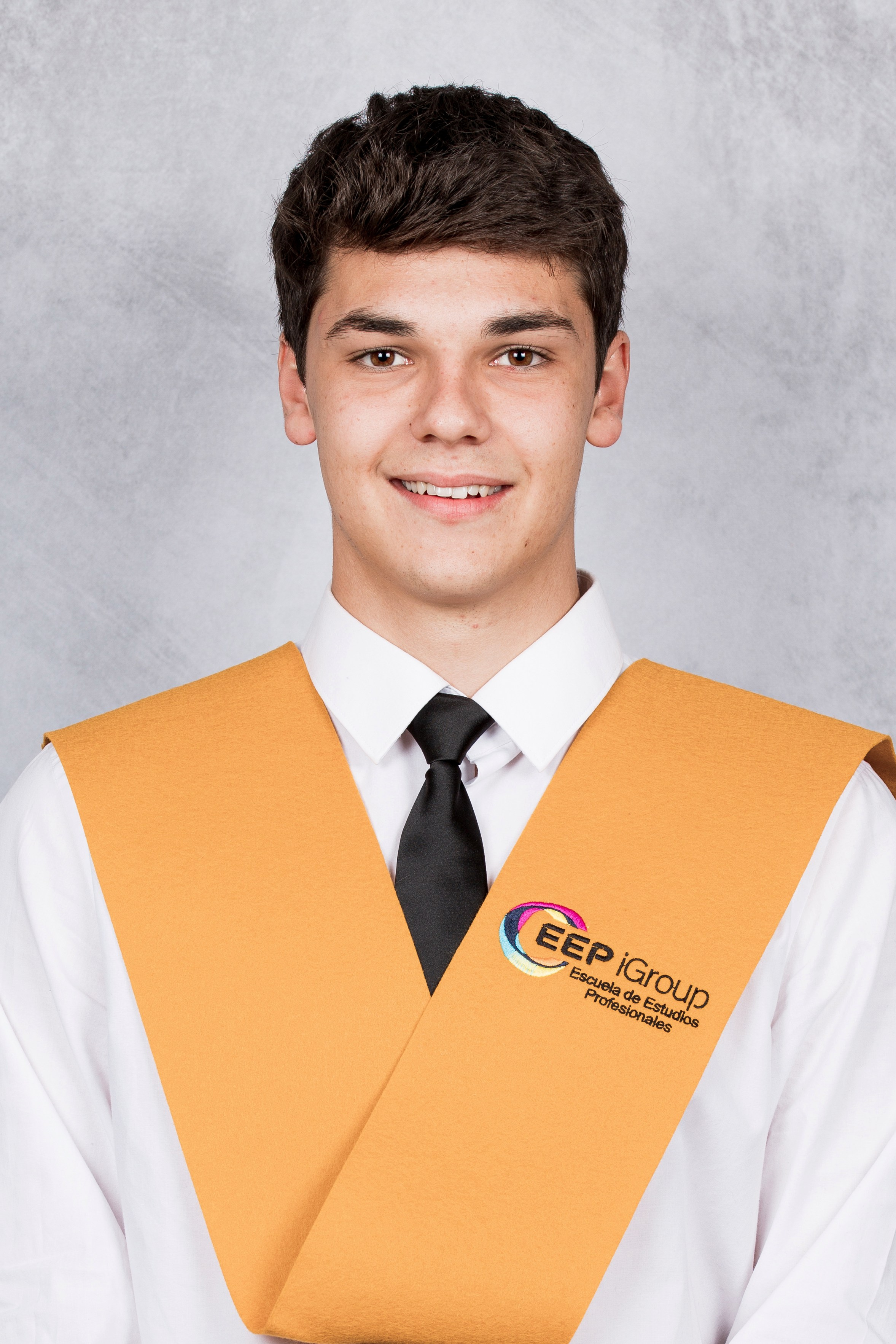 Graduación EEP Igroup 2026. Rainbox Estudio de Fotografía