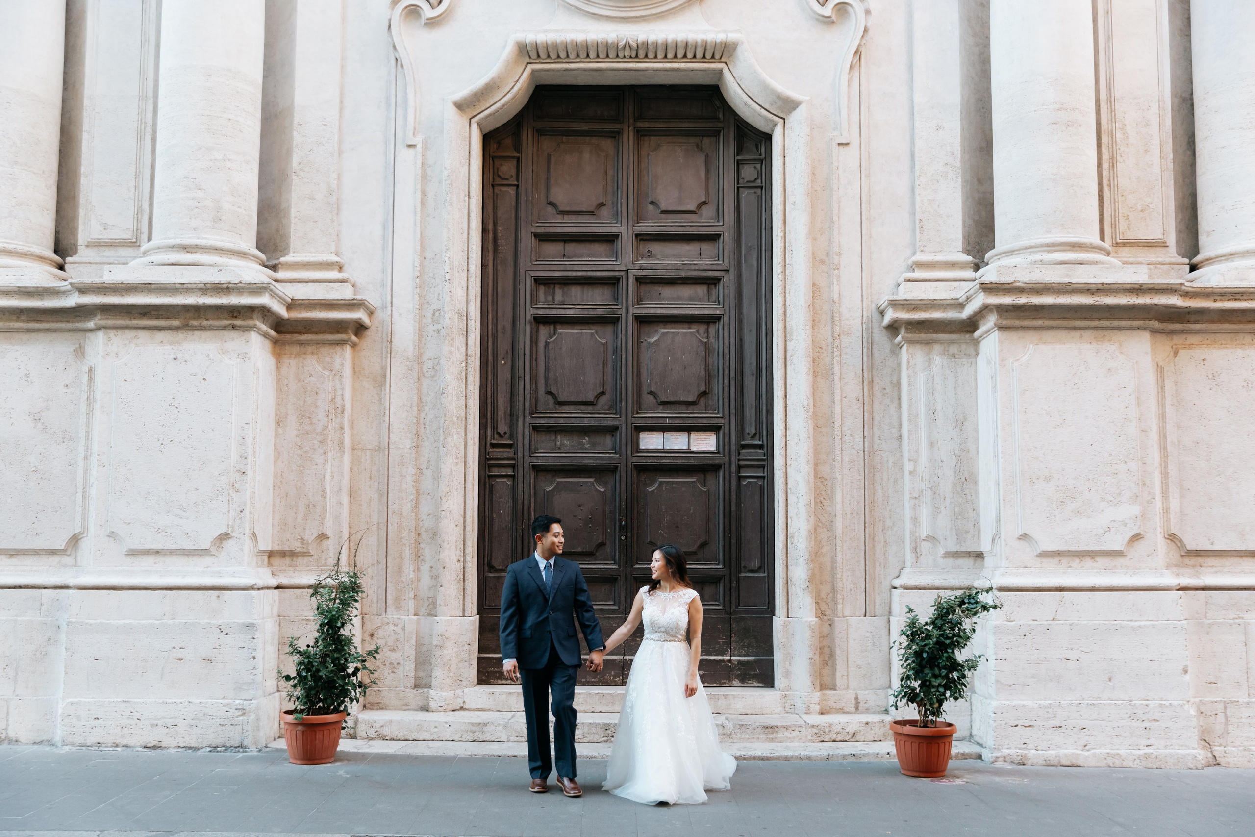 Weddings & Elopements in Rome. Photographer in Rome