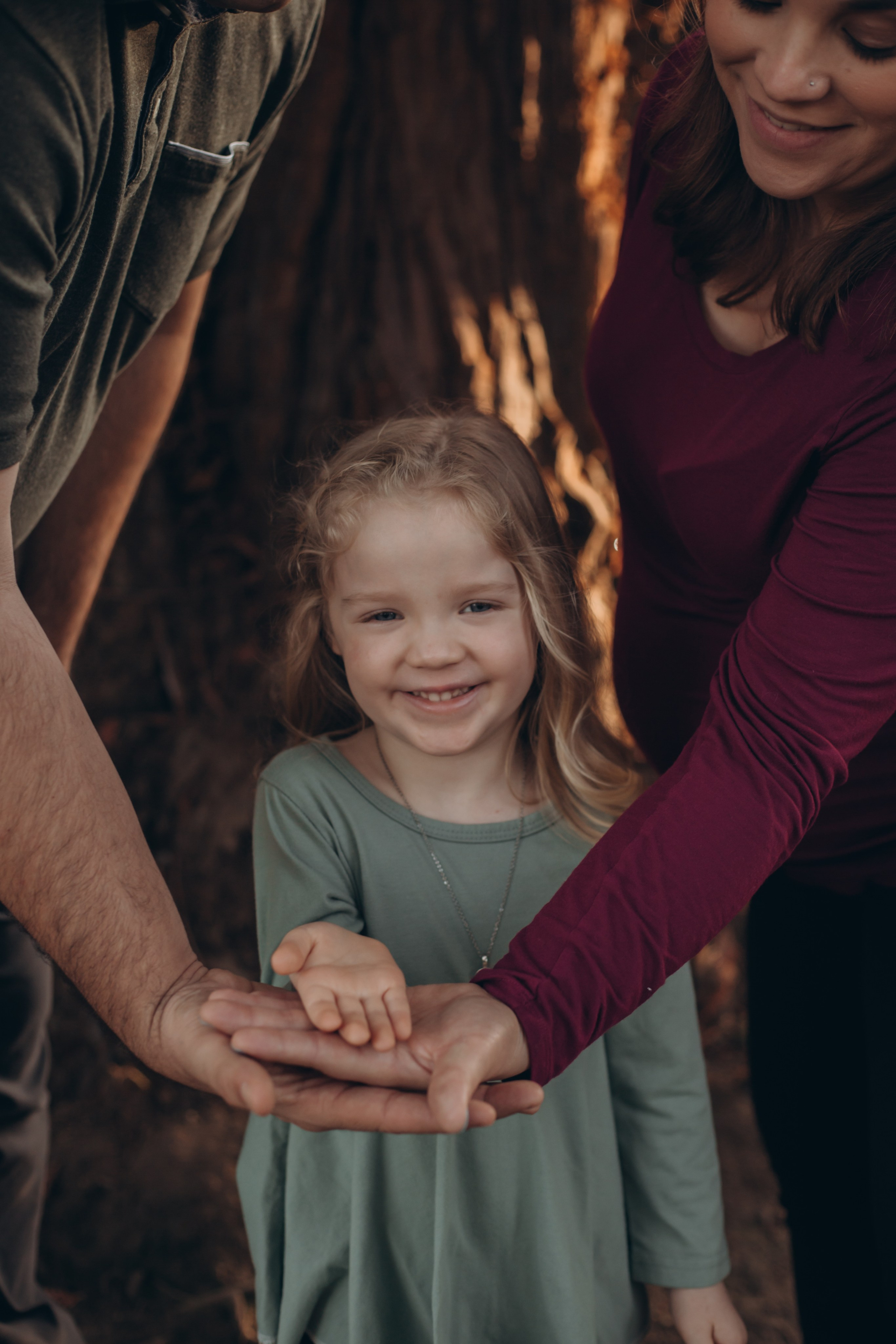 Wonderfule Pregnancy. Family and children’s lifestyle photographer Elena Tumanova