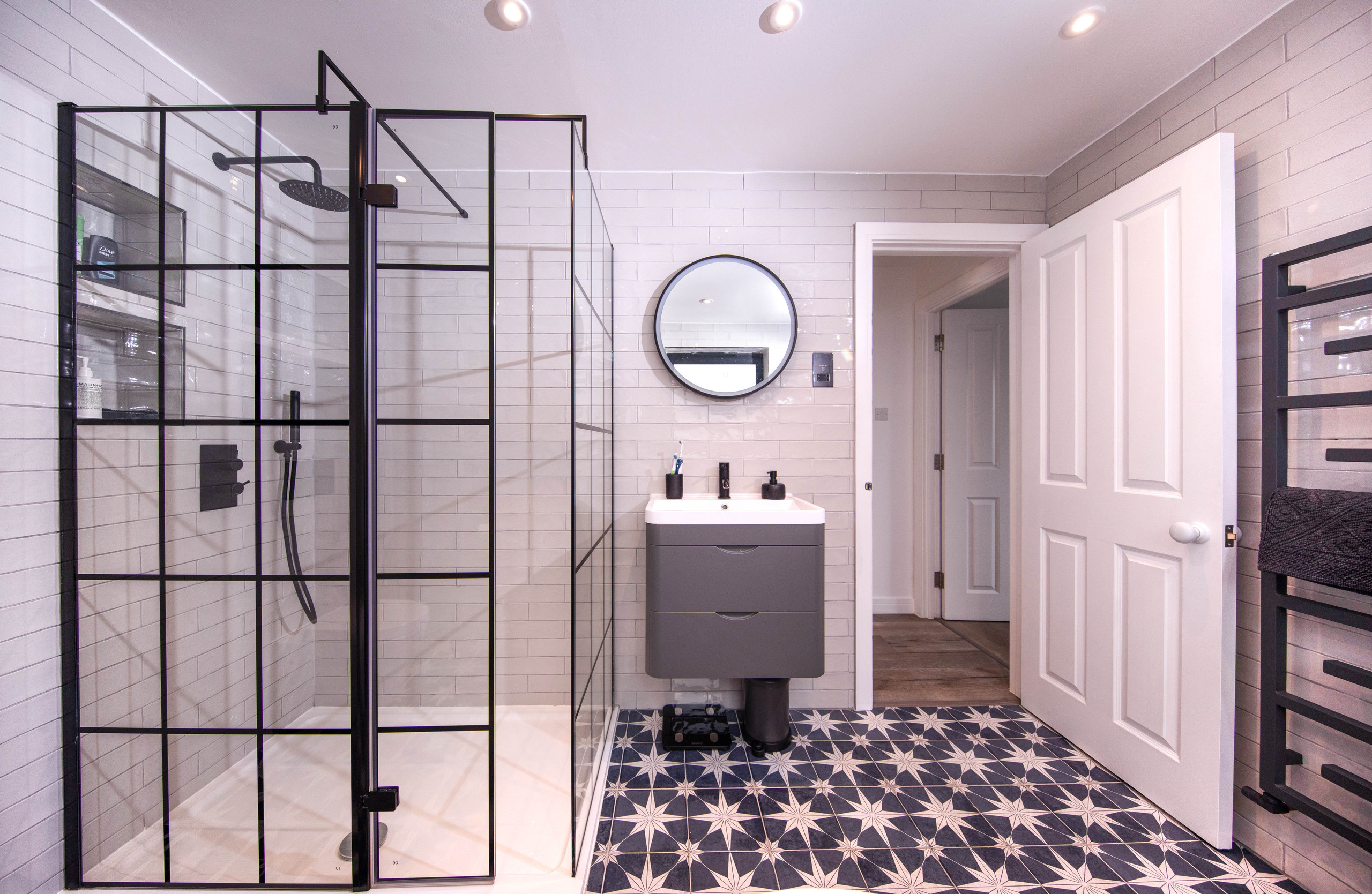 Ashbourne Grove, London. Main