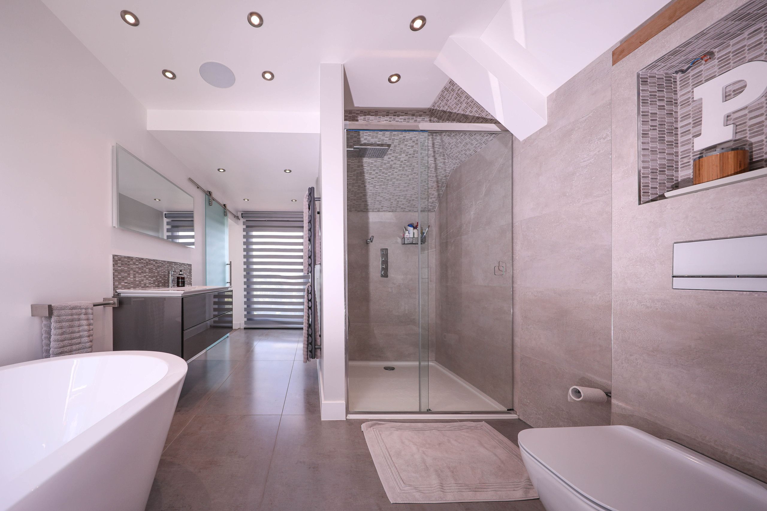 Hayes Bromley, London. Main