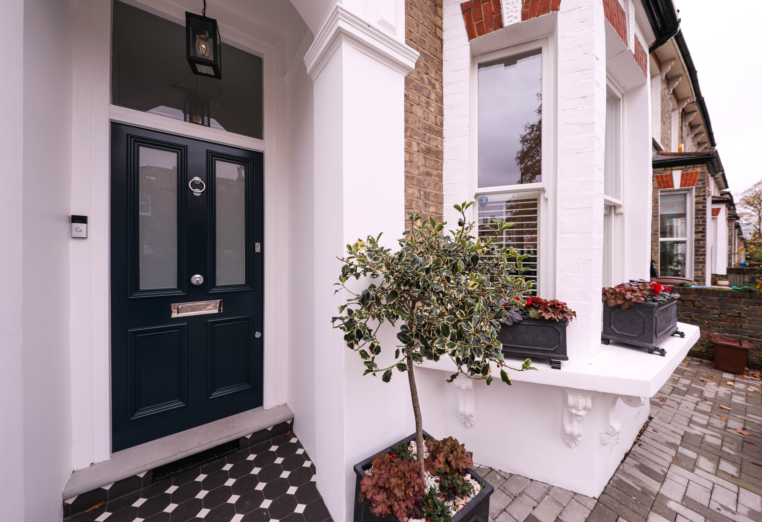 Ashbourne Grove, London. Main