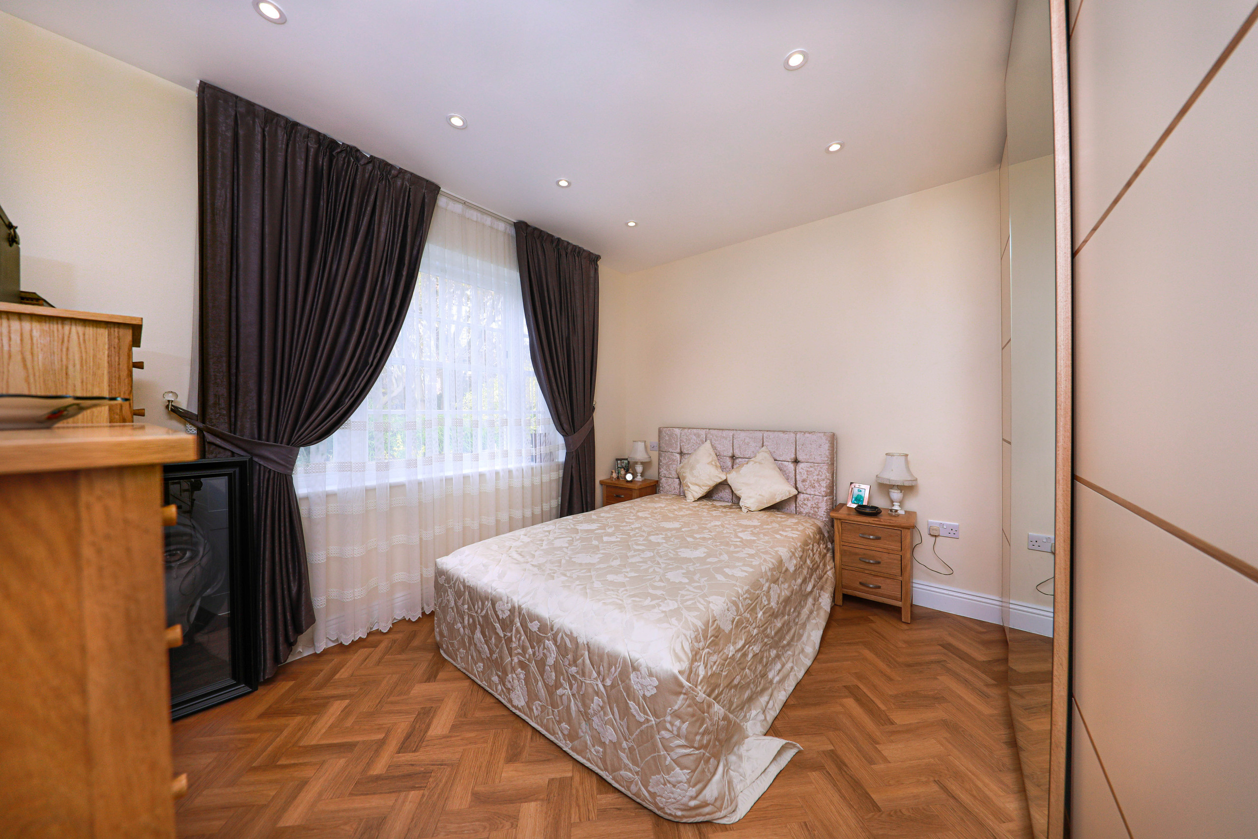 Kensington, London. Main