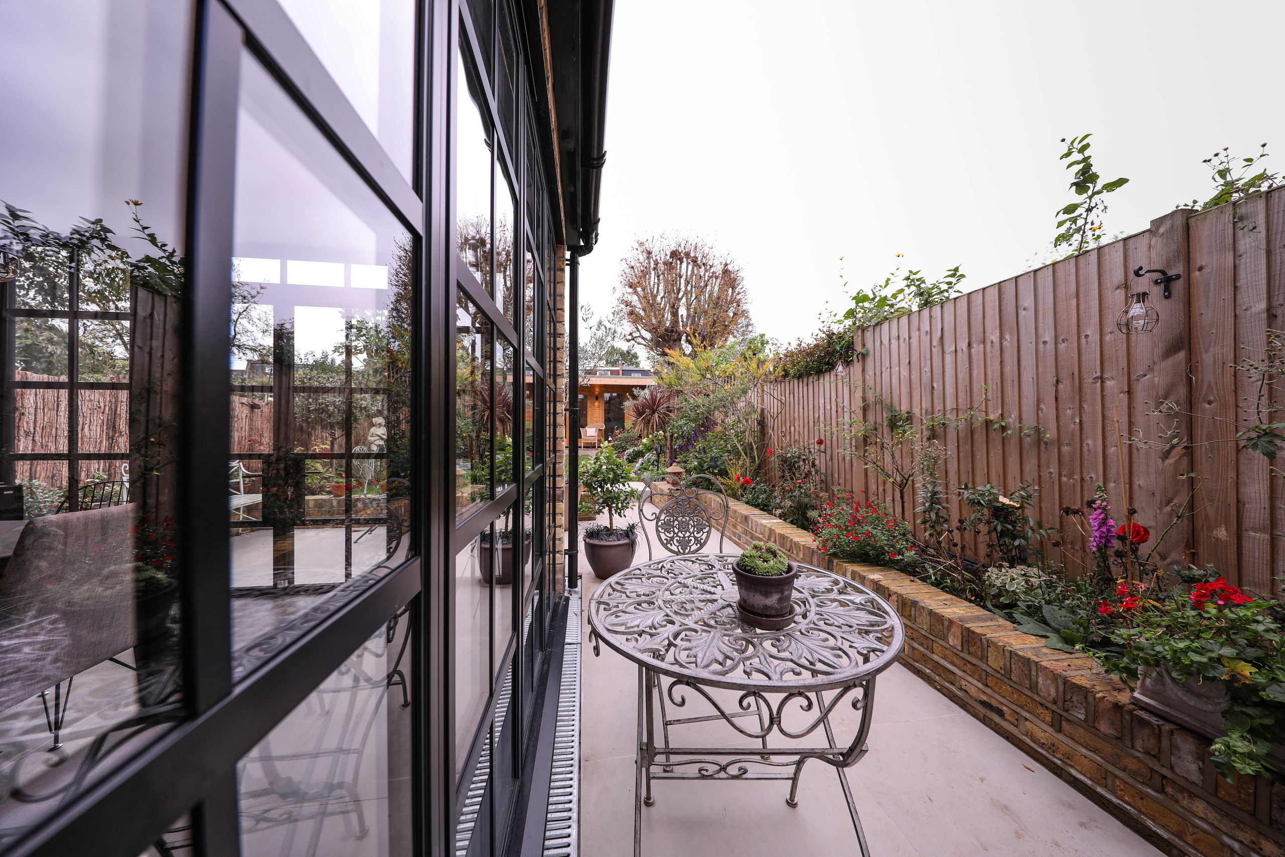 Ashbourne Grove, London. Main