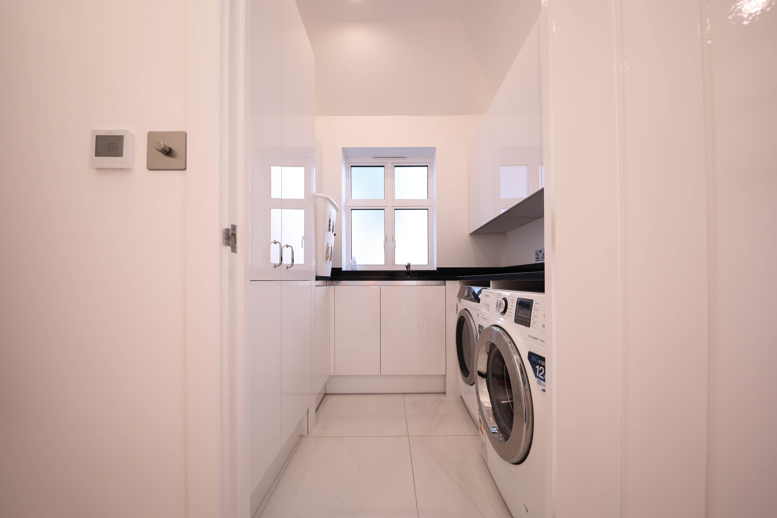 Green Lane, London. Main