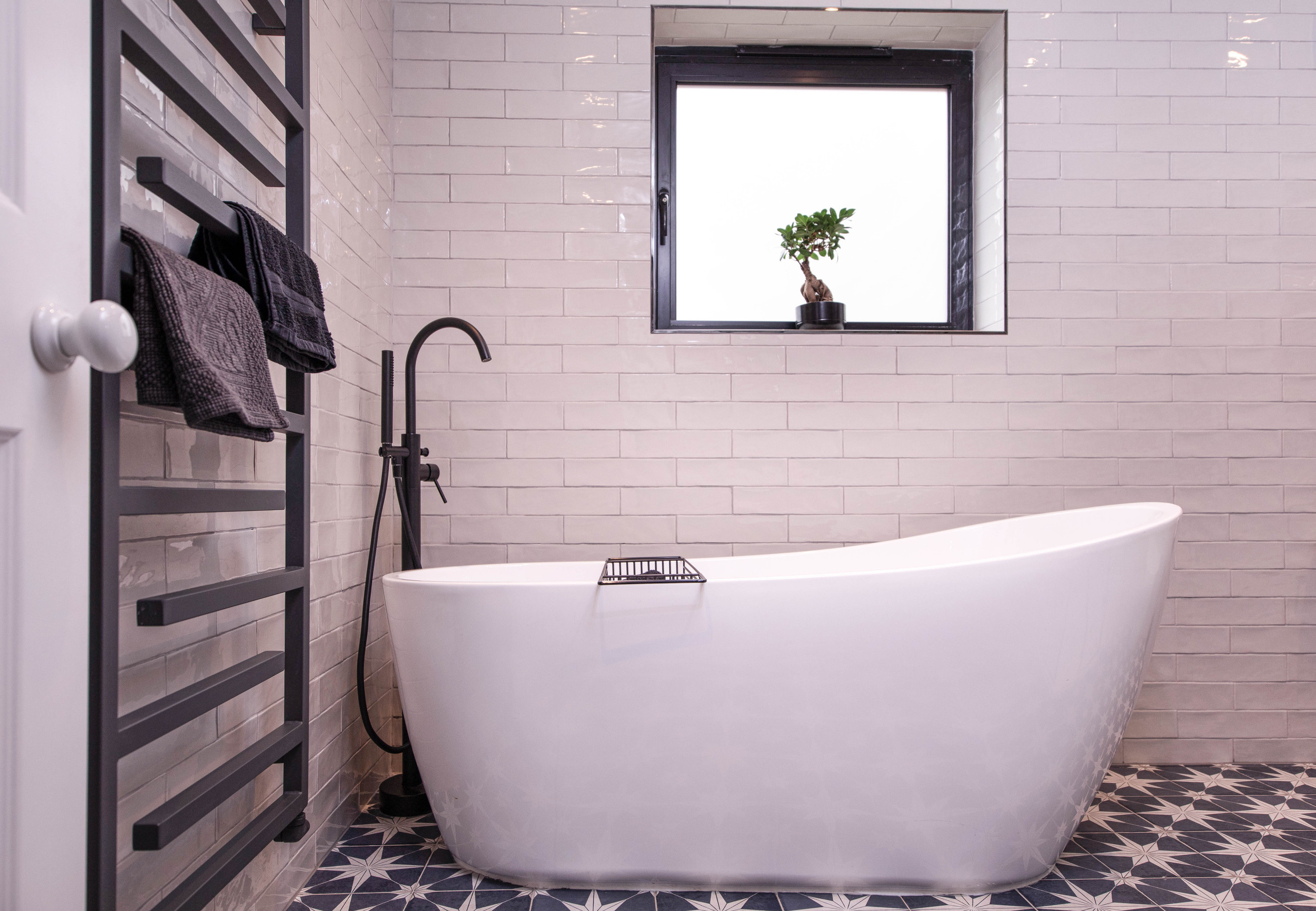 Ashbourne Grove, London. Main