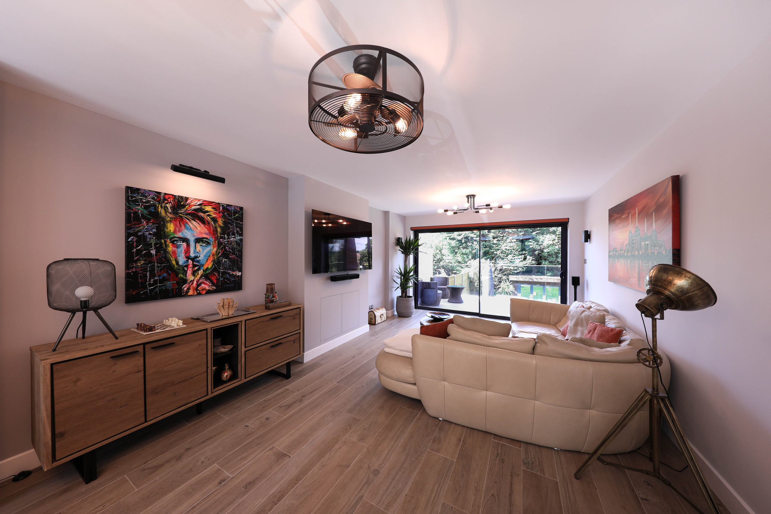 Hayes Bromley, London. Main