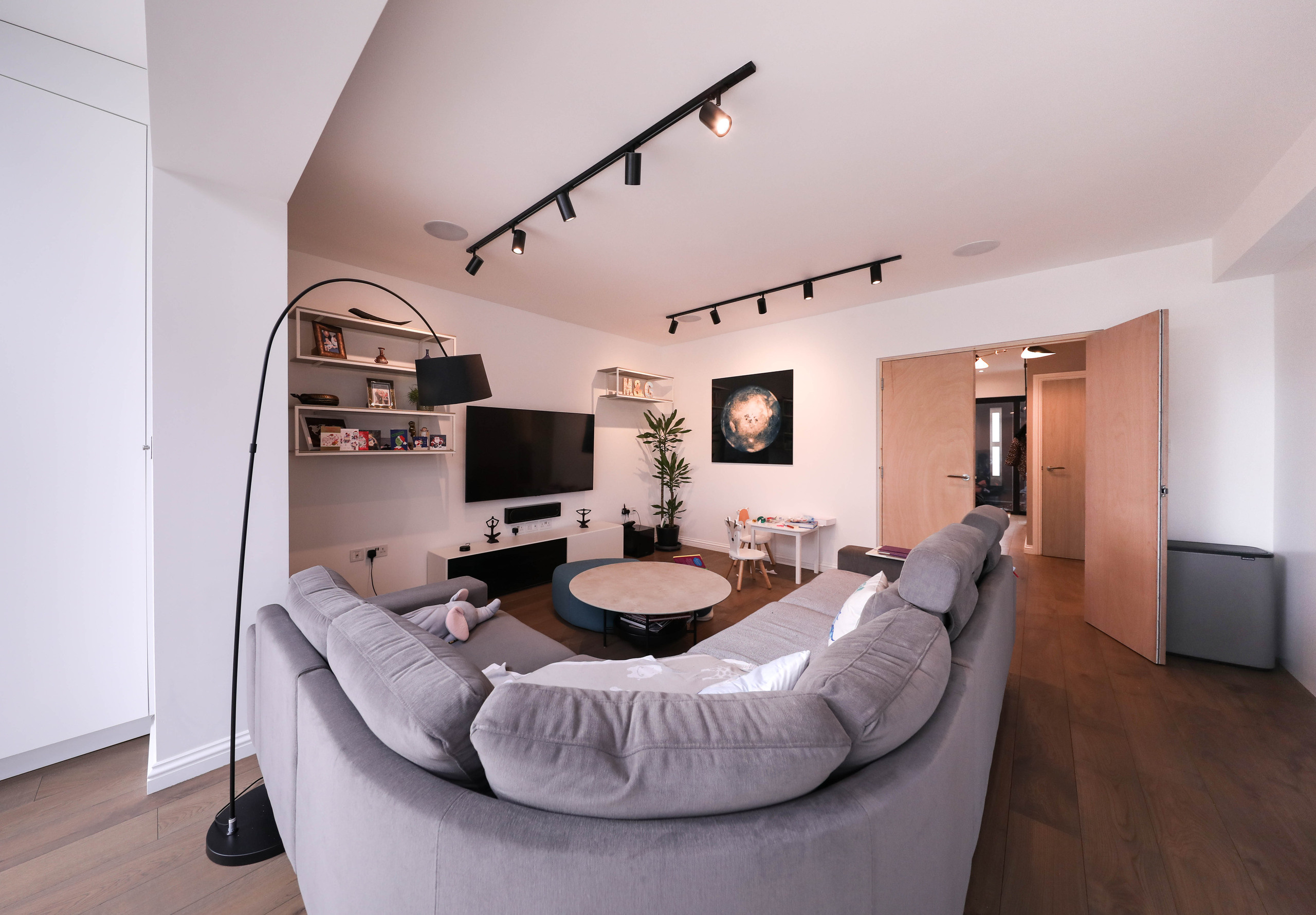 Forest Hill, London. Main