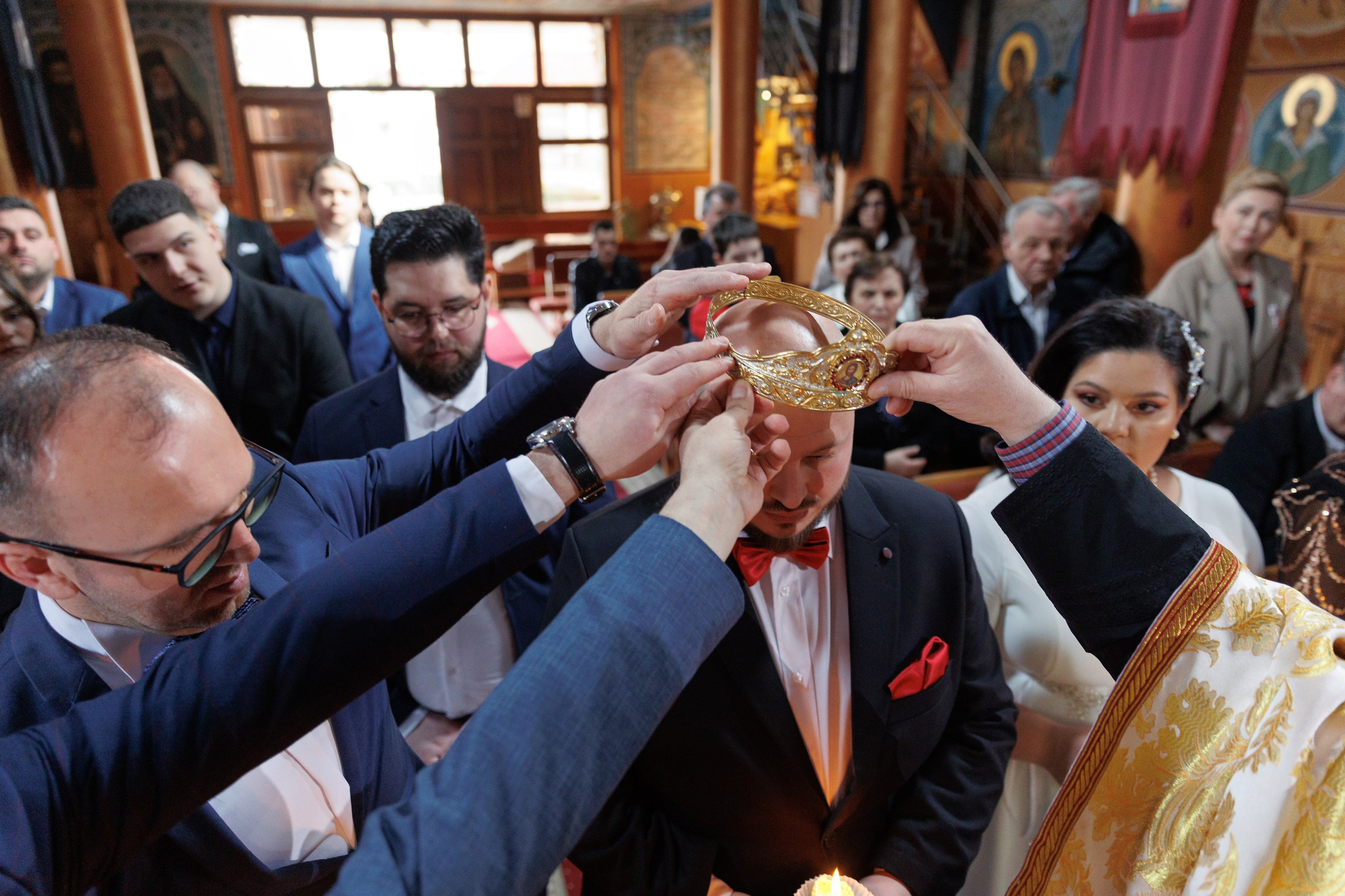 Andreea & Radu — simplu, autentic, al lor. Rares Bucur is a professional wedding photographer based in Cluj-Napoca, Romania, specializing in wedding photography