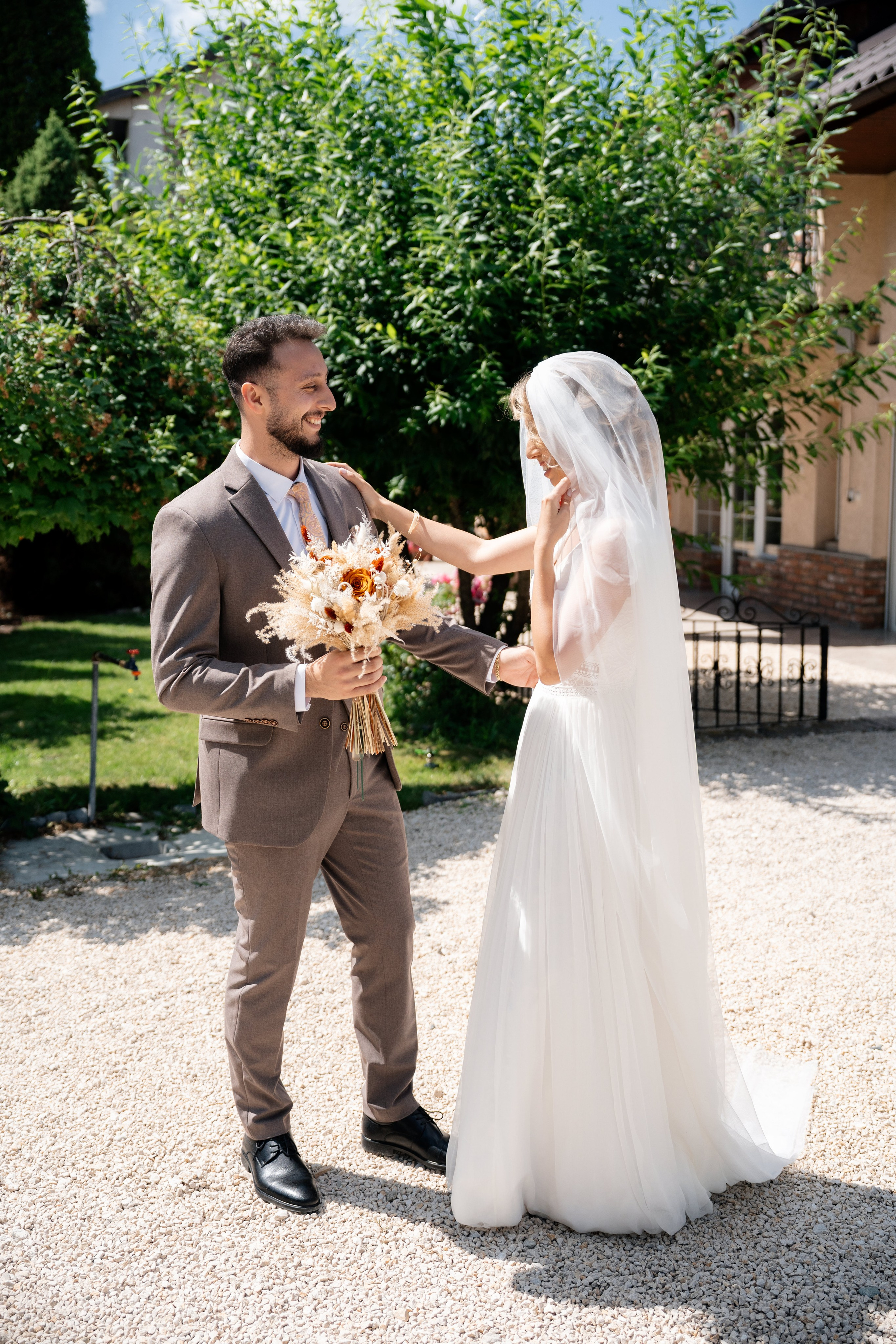 Octavia & Theo. Destination Wedding Photographer Alex Pasarelu