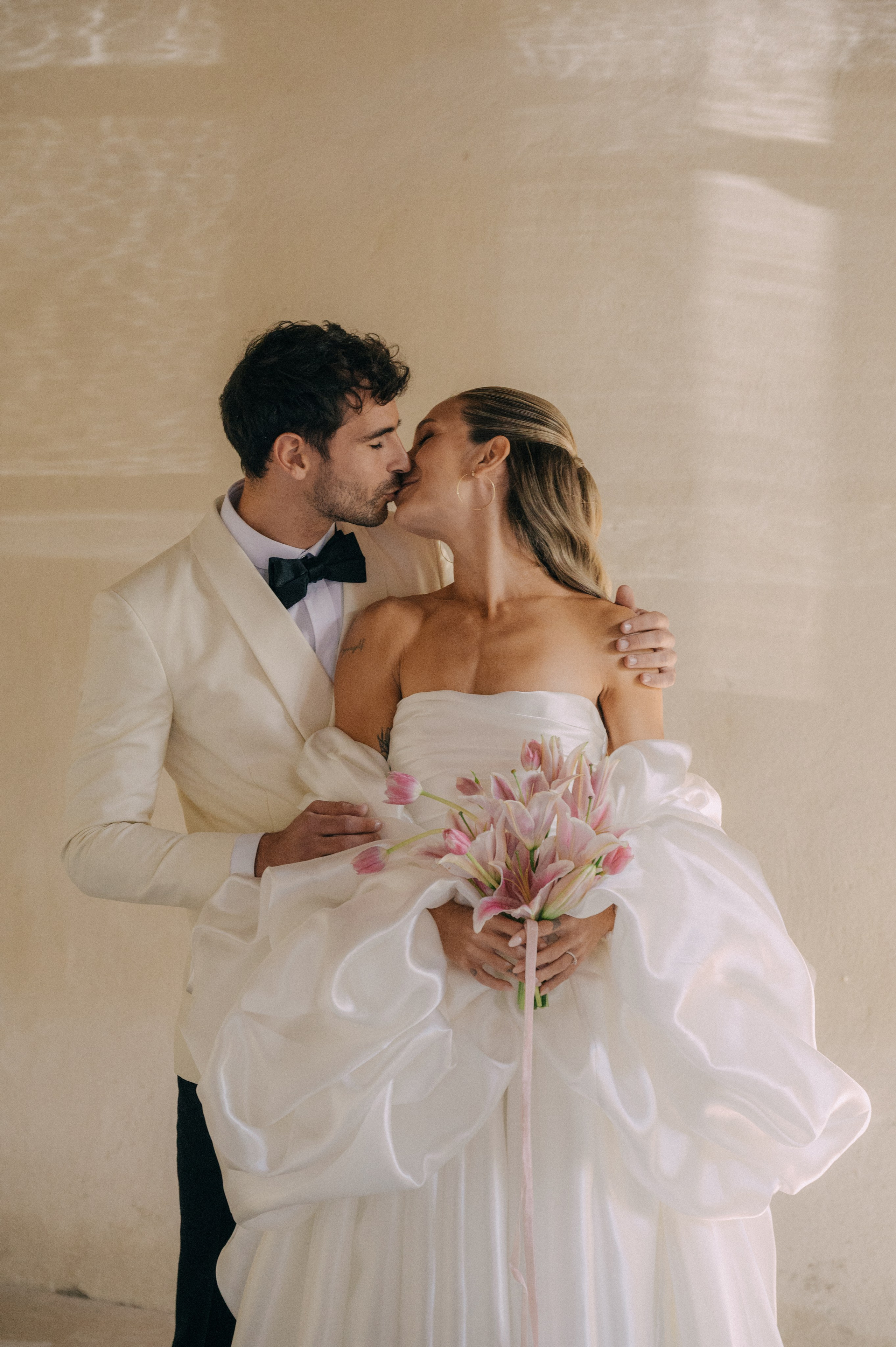 Paula and Tony. Wedding and commercial photographer