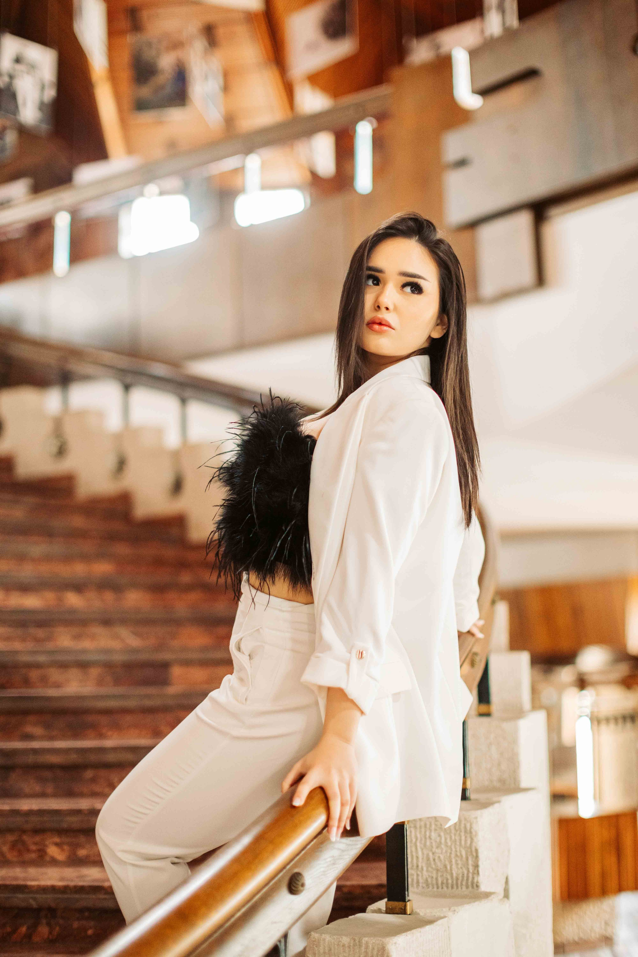 12C — Unirea. Contrast Studio