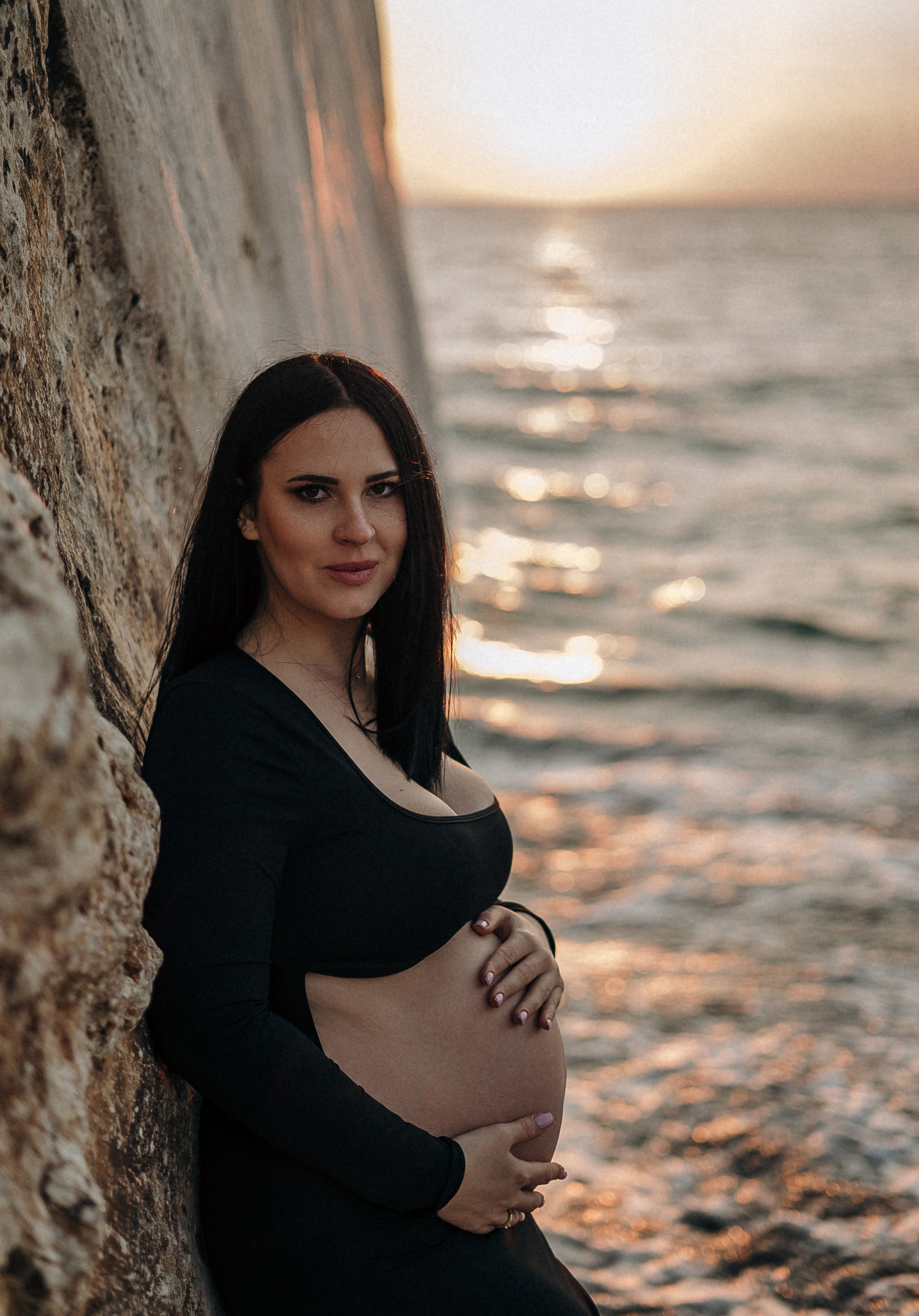 Фотосессия беременности на закате у Камня Афродиты | Maternity photoshoot at Aphrodite’s Rock. Портретный и семейный фотограф в Лимассоле Кипр Анна Руссу