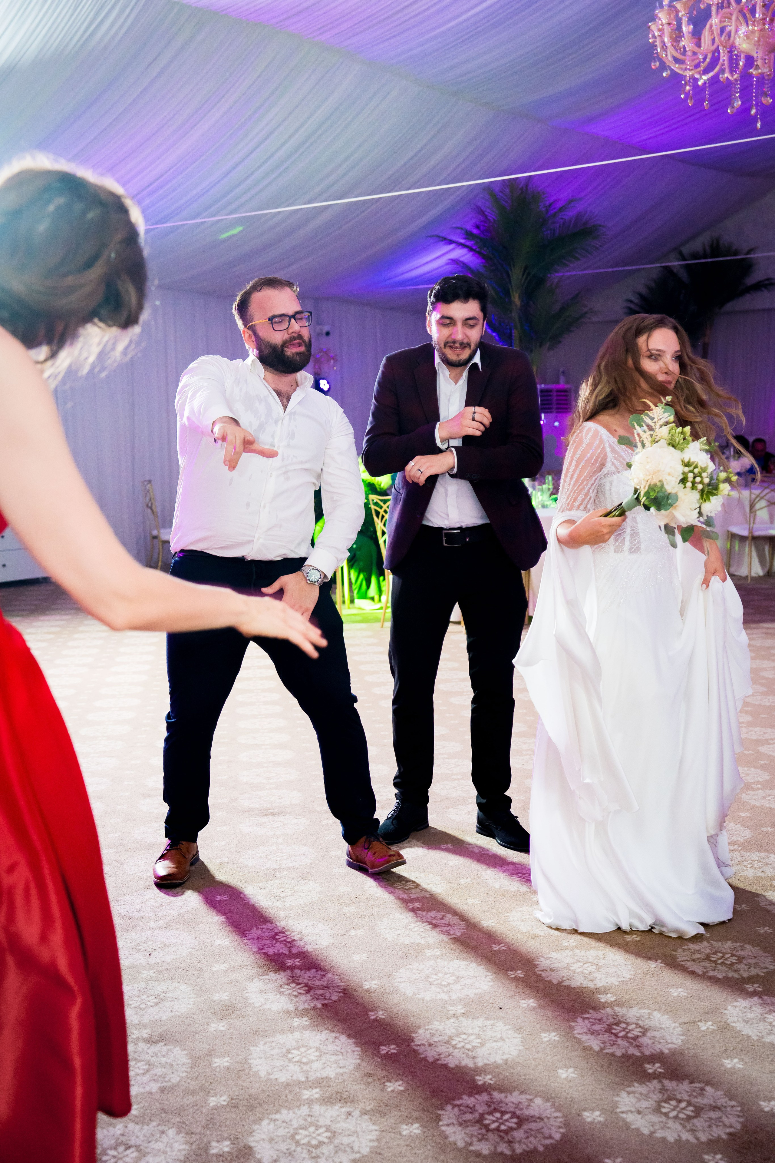 PARTY. Gabriel Florea — Fotograf nuntă București