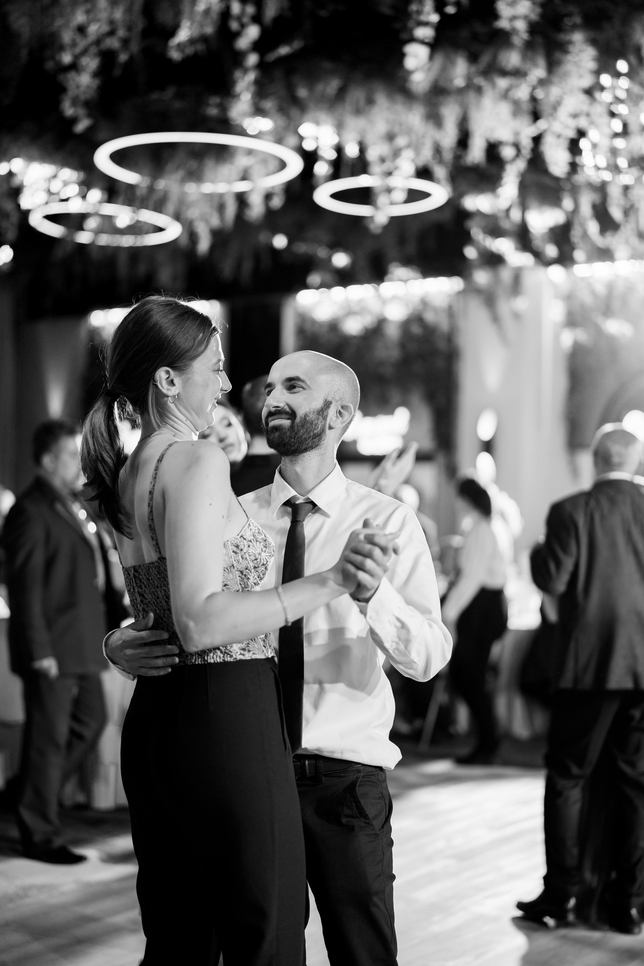 PARTY. Gabriel Florea — Fotograf nuntă București