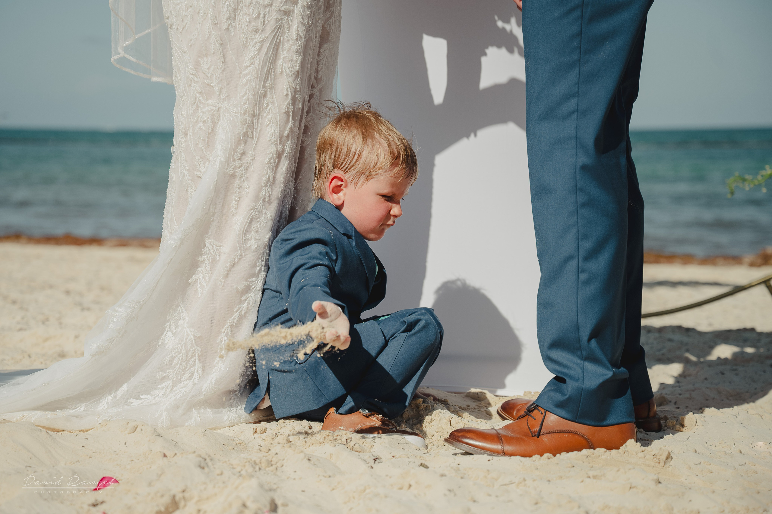 Destination Wedding at Royalton Splash Riviera Cancun. Destination wedding photographer based in Cancun and Riviera Maya with service worldwide