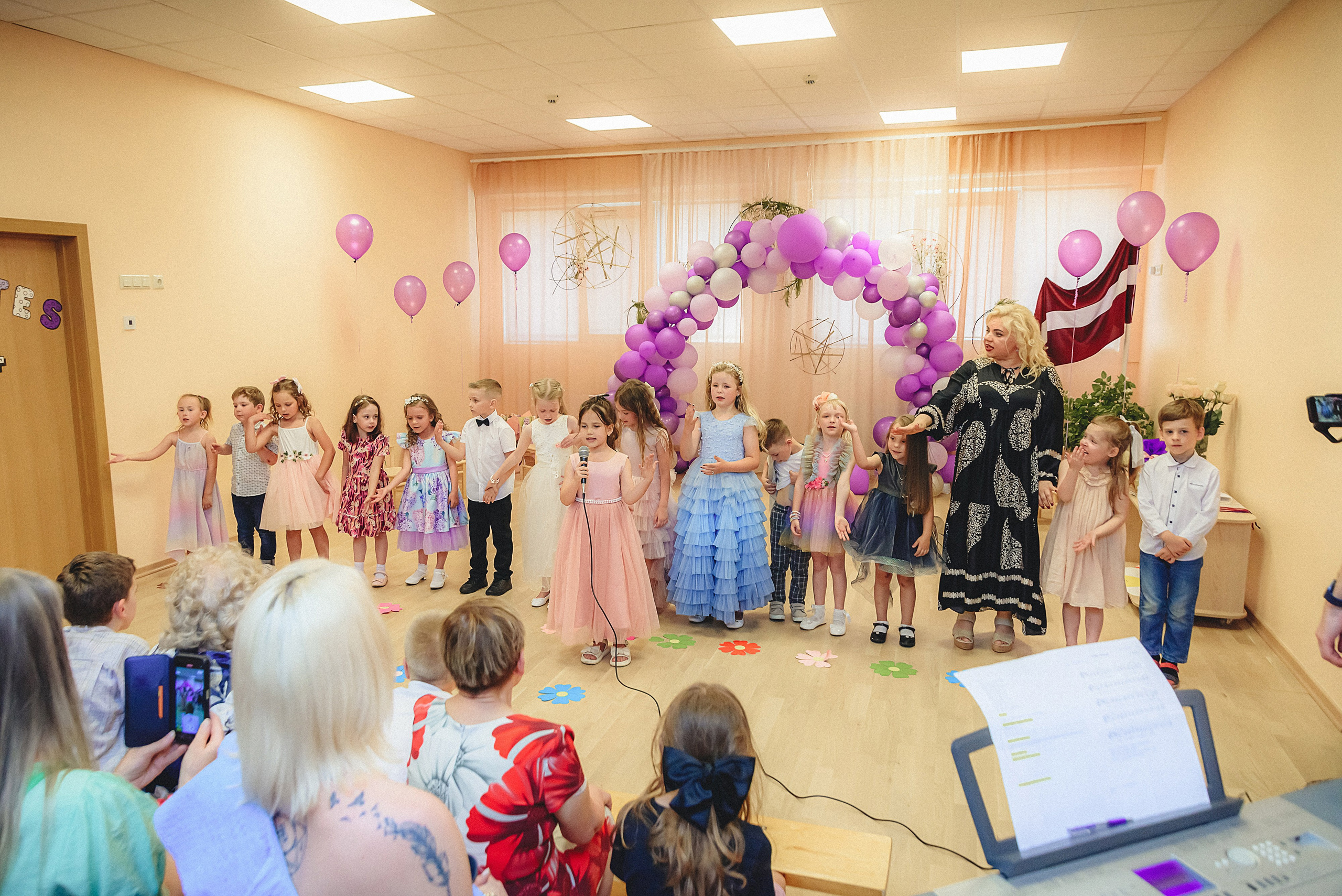 Bērnudārza «Laimiņa» Izlaidums. Photographer in Riga. Family, private and commercial photogrpahy