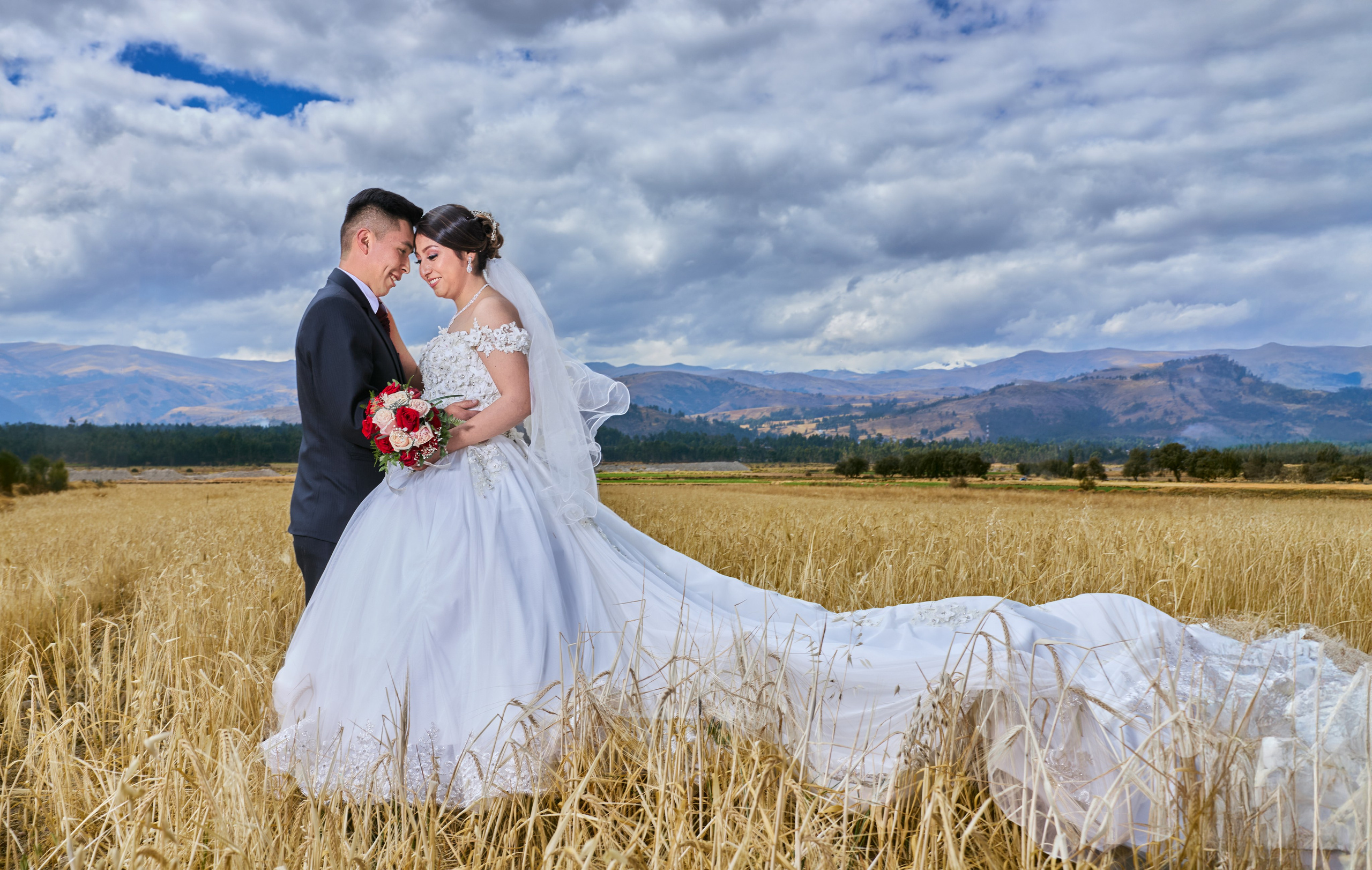 Bodas. Fotografo de bodas, quinceañeras y eventos ubicado en Huancayo - peru