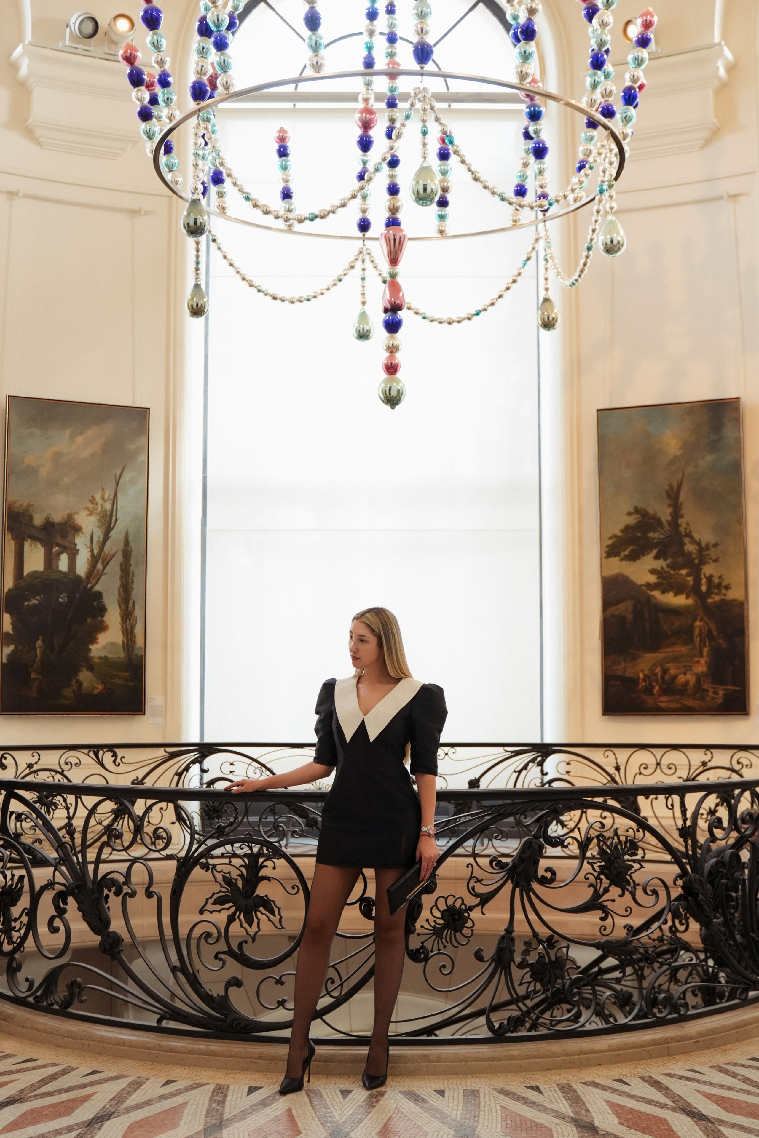 Portraits and content. Photographer in Paris Yulia Shkadina | Couples, engagement, pre-wedding, individual photo-shoots in Paris at the best locations