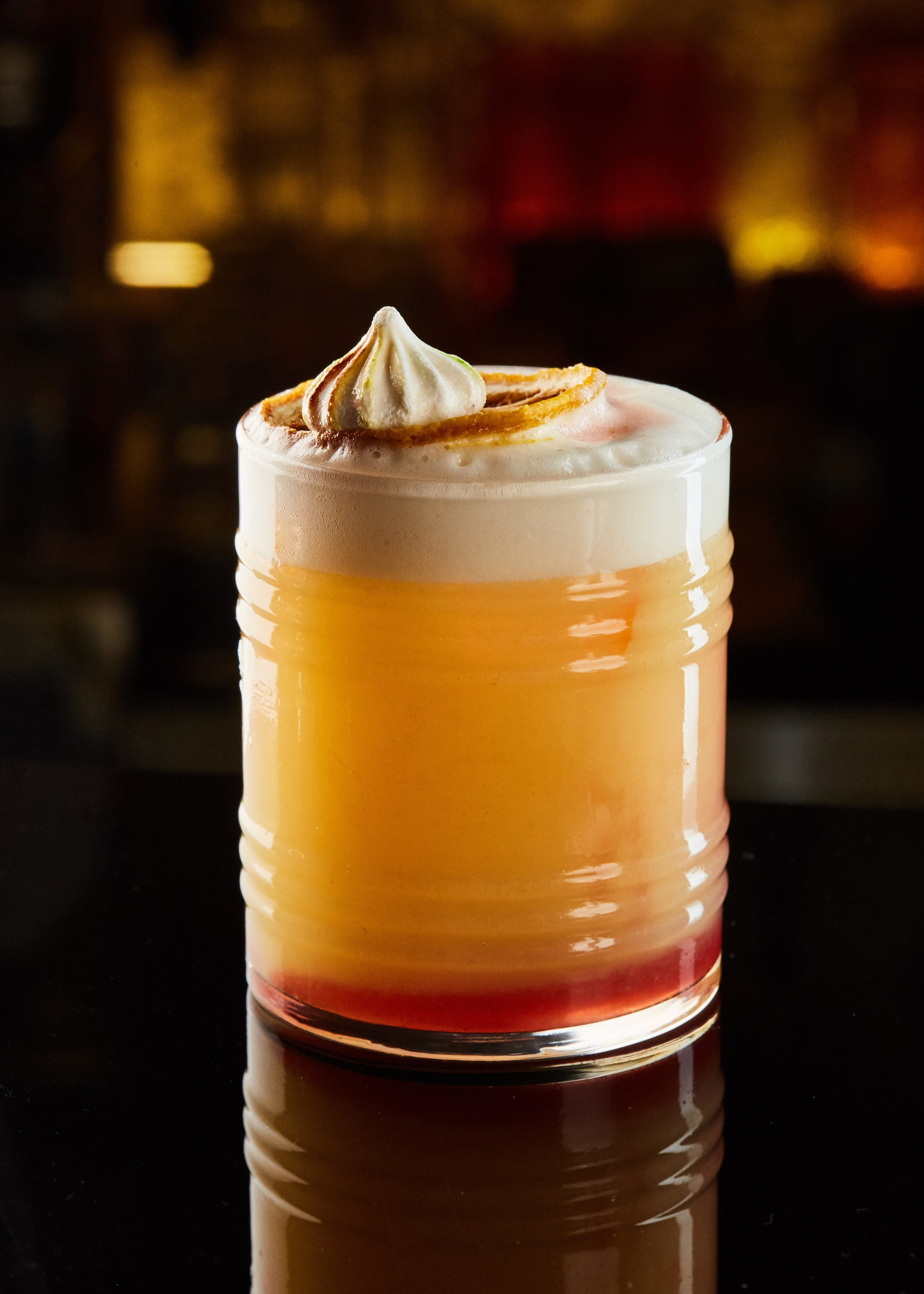 Bar menu photography in Berlin — Professionelle Bar-Menü-Fotografie in Berlin | Фотосъемка для барных карт в Берлине | Профессиональная съемка барных карт в Берлине