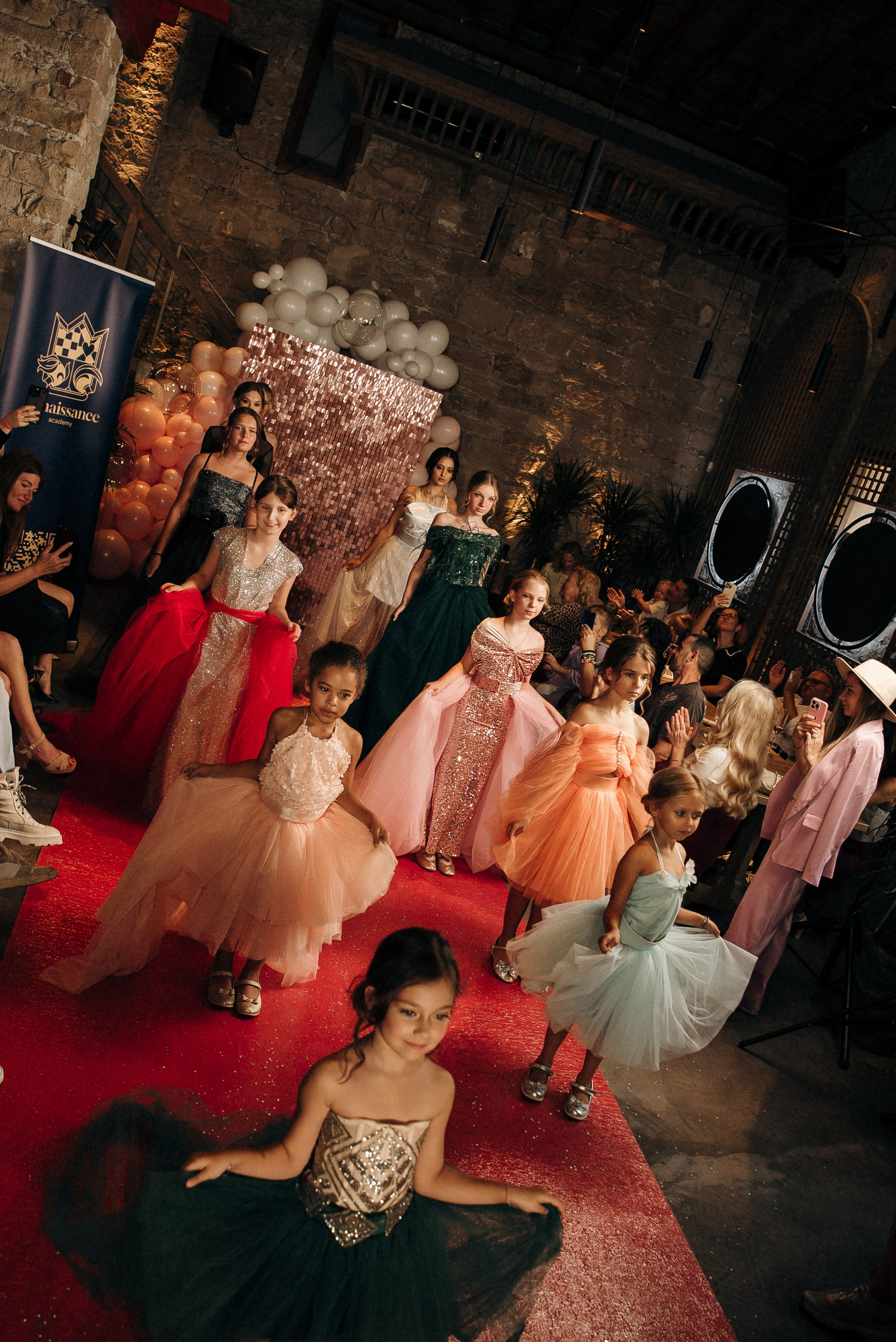 Fashion show. Портретный и семейный фотограф в Лимассоле Кипр Анна Руссу