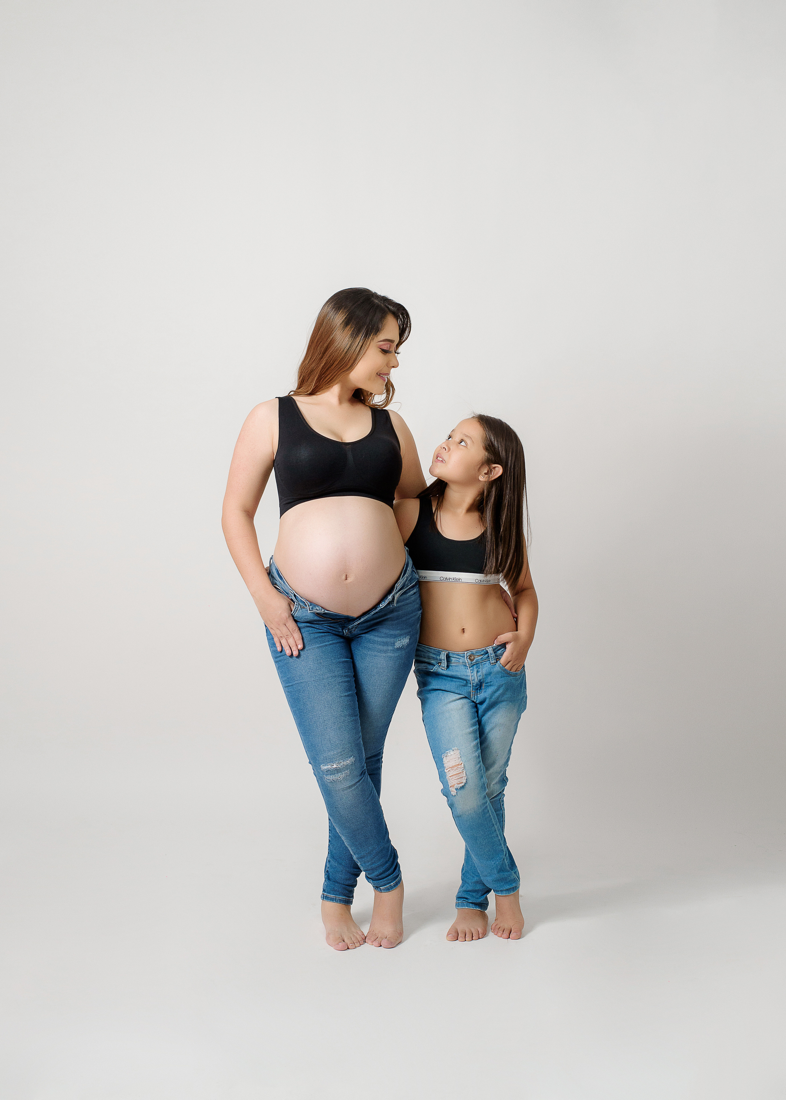 Sesión familiar. Anna Pryadko fotógrafa profesional en David, Chiriqui