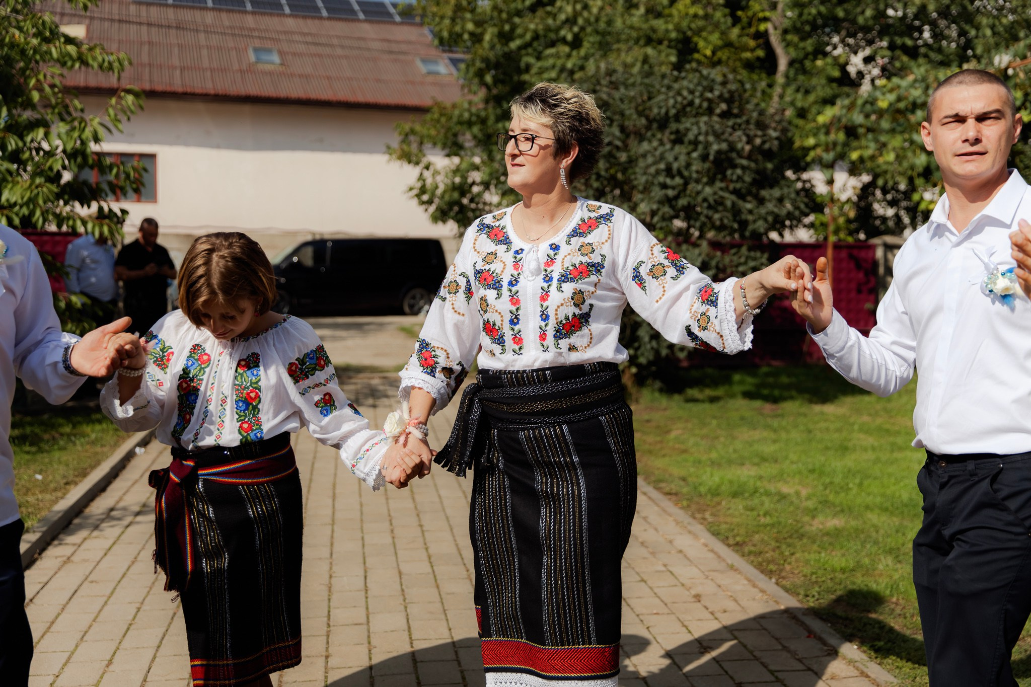 Mihai & Oana. Servicii foto-video profesionale, pentru momente de neuitat