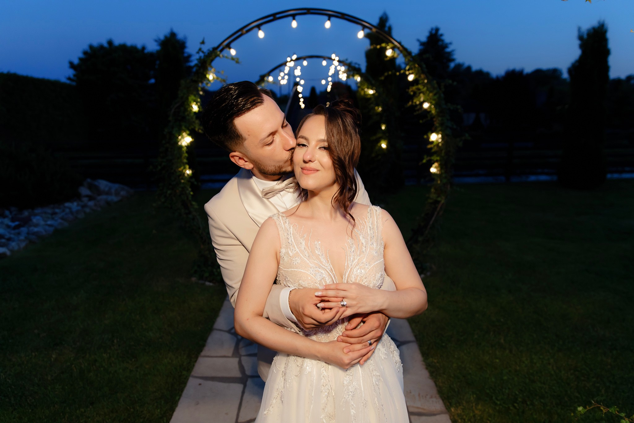 Ioana & Ionuț | Nuntă de poveste la Păstrăvăria Poiana din Mălini județul Suceava. Servicii foto-video profesionale, pentru momente de neuitat