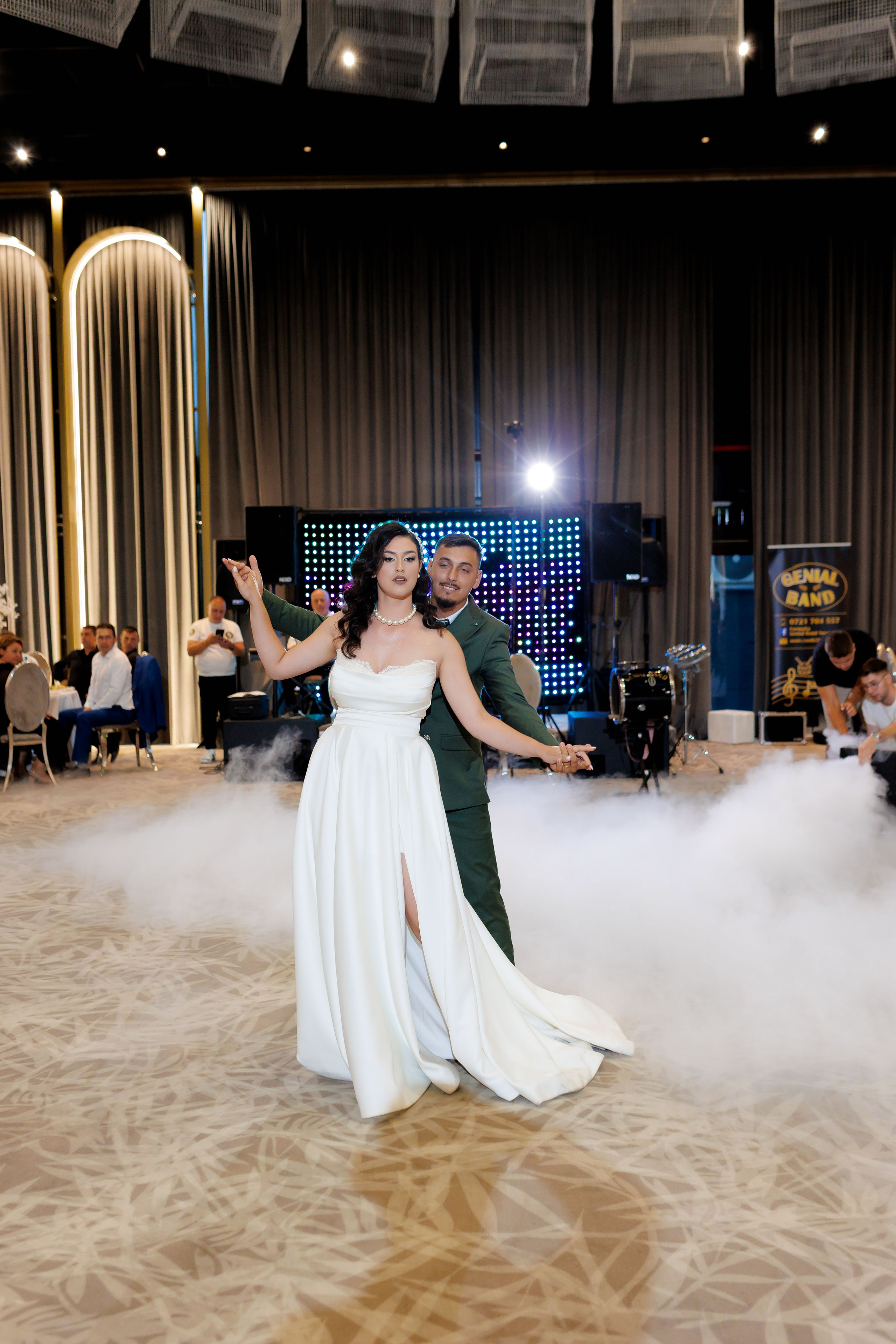 Nunta Nicoleta & Răzvan | Fotografie & Videografie Profesională. Servicii foto-video profesionale, pentru momente de neuitat