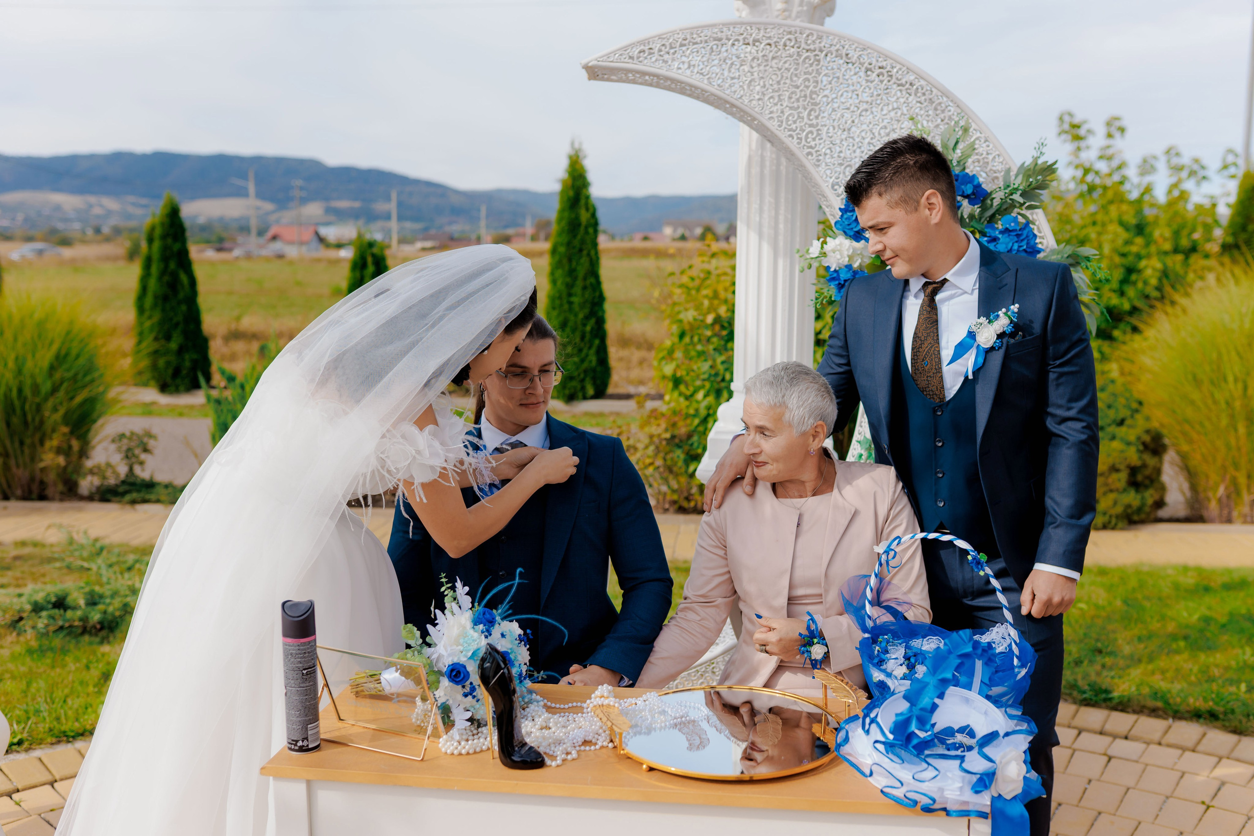 Loredana & Emilian – Ziua Nunții | Videografie - fotografie Botez Suceava, Iași, Botoșani. Servicii foto-video profesionale, pentru momente de neuitat