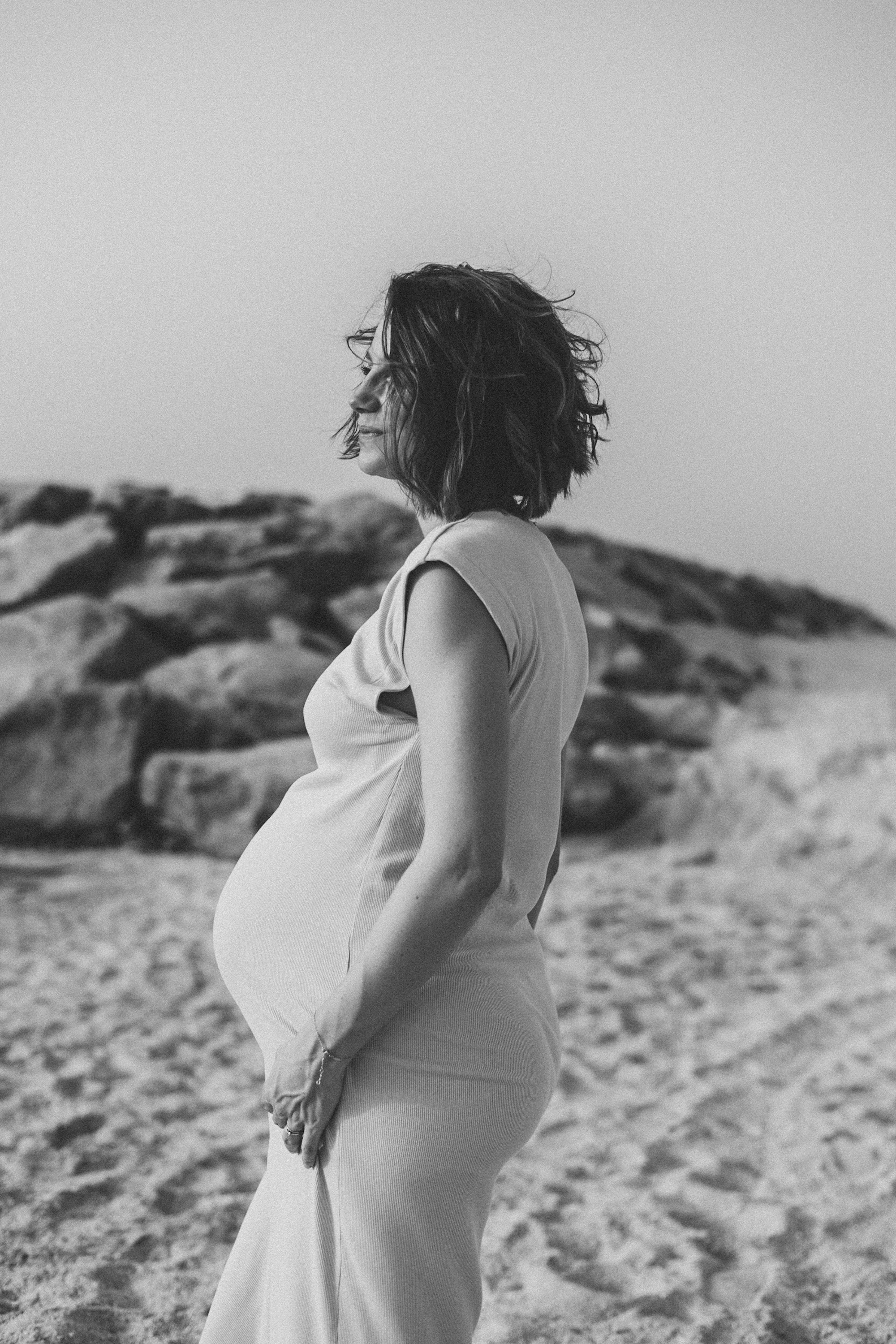Maternity Session — Beach. Family Photographer in Dubai