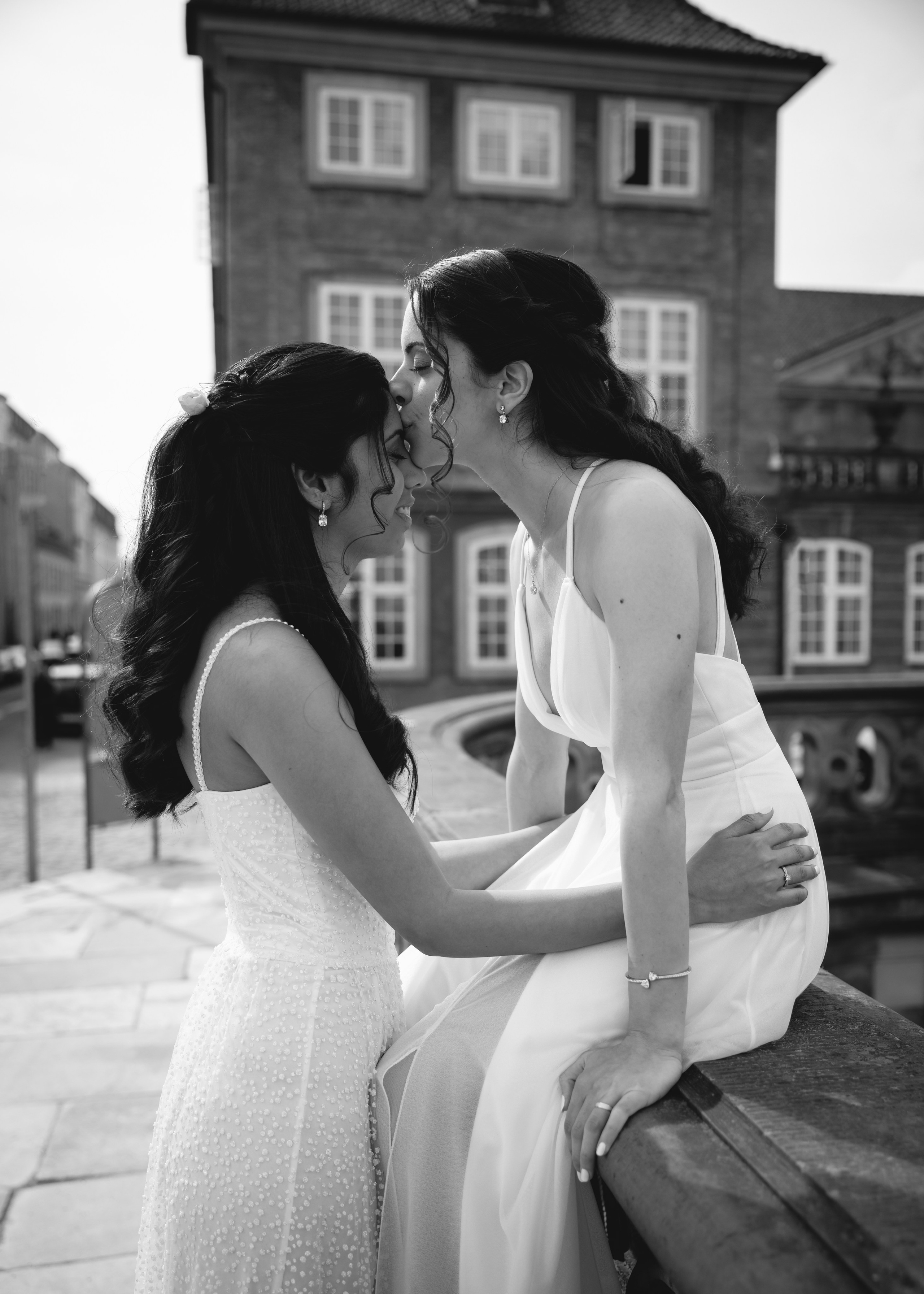 Shai & Batel. Professional wedding photographer in Copenhagen, Denmark — Julia Byron
