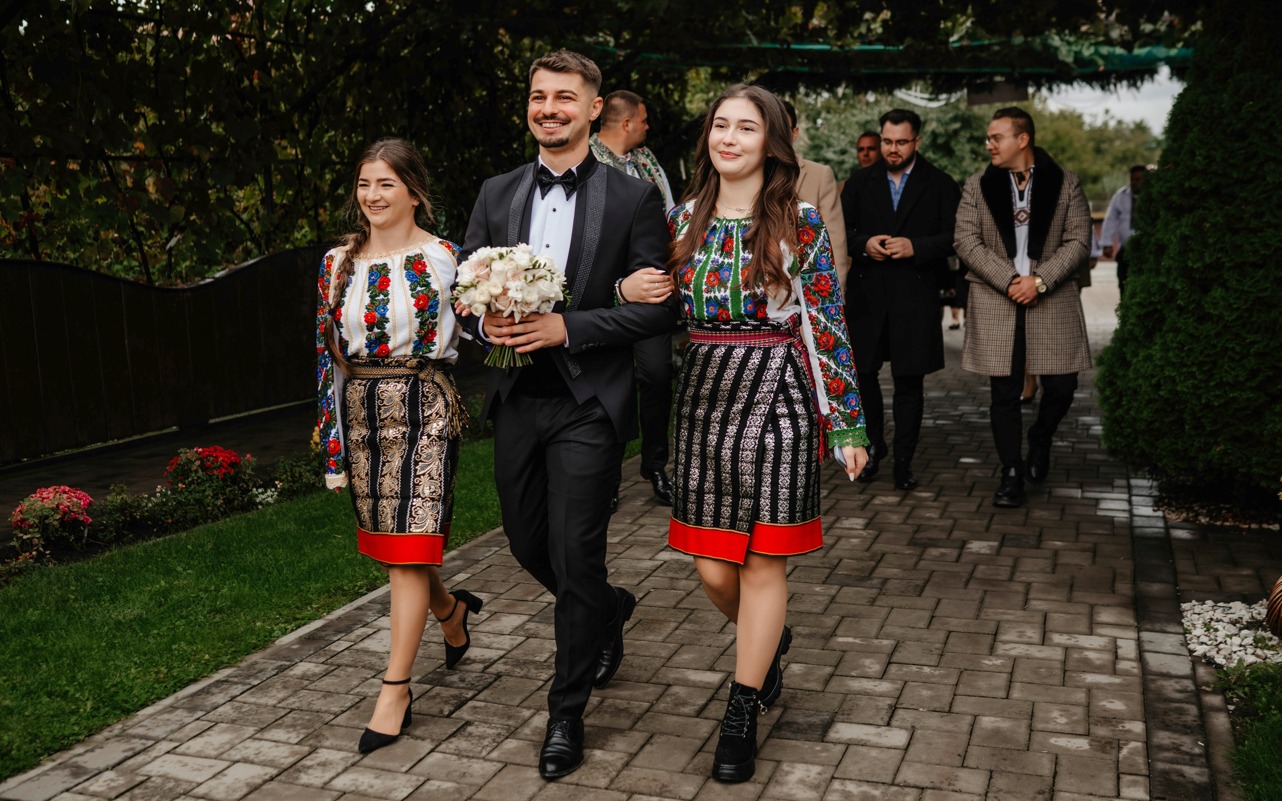 🤎 M a d a l i n a & A l e x - Wedding Day Preview. Wedding & Family Photographer